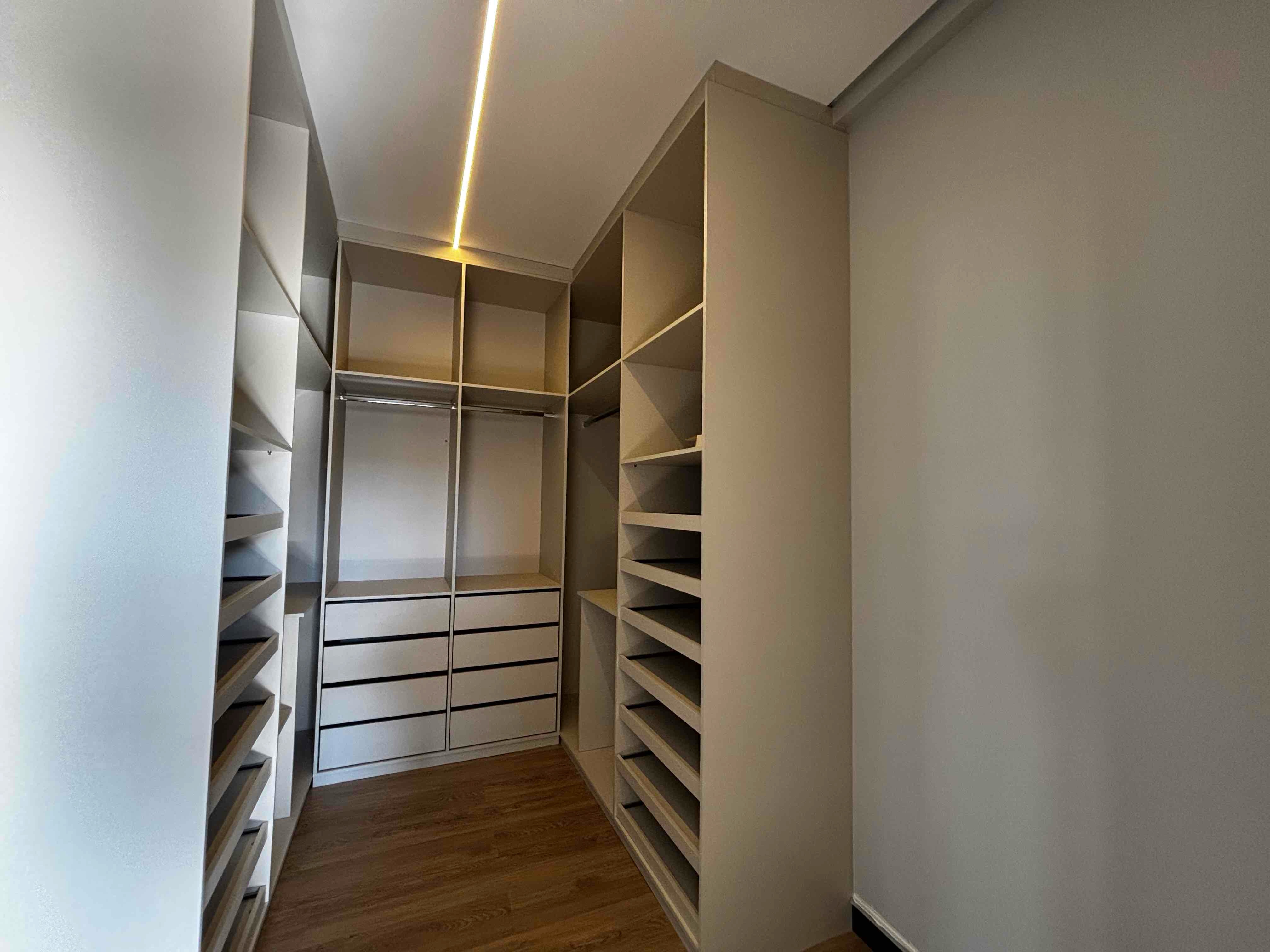 Casa nova à venda, 5 suítes, Alphaville II Londrina, PR