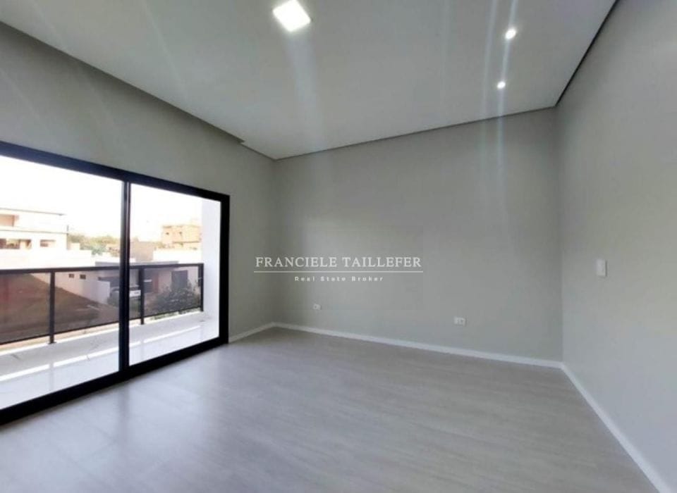 Triplex 205m²/3 suítes/4 vagas/sistema alexa - TÁUA ARANGUA - Londrina Pr