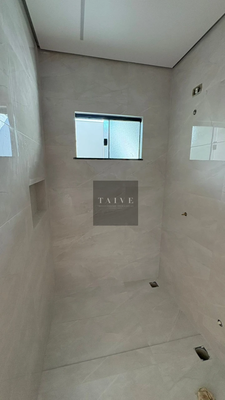 Casa à venda, 3 quartos sendo 1 suíte, 97 m², Jardim Pérola, Londrina, PR