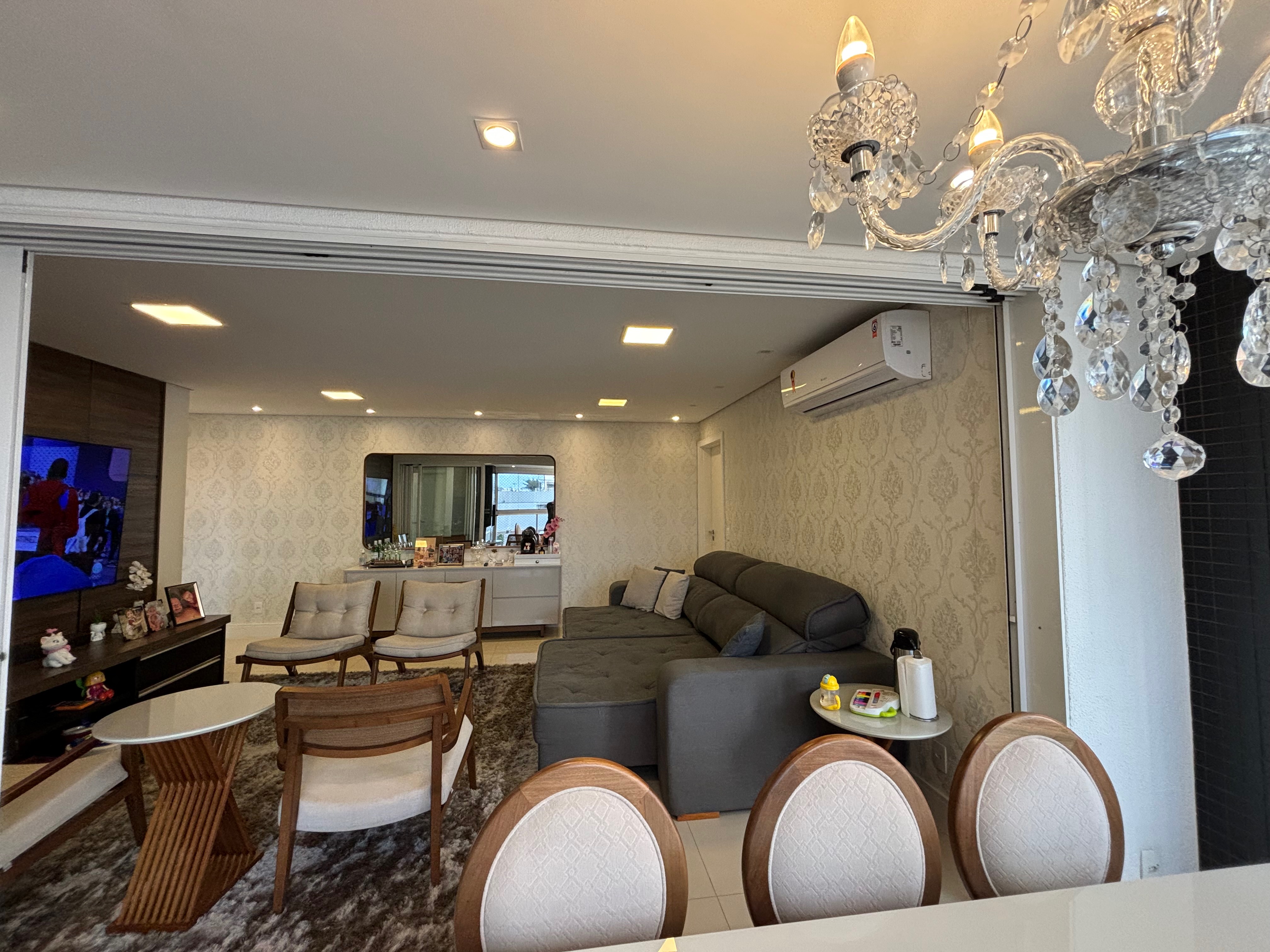 Apartamento 103m² à venda, Ed.Villa Solare, 3 quartos (sendo 1  suíte), 3 vagas, Gleba palhano - Londrina, PR