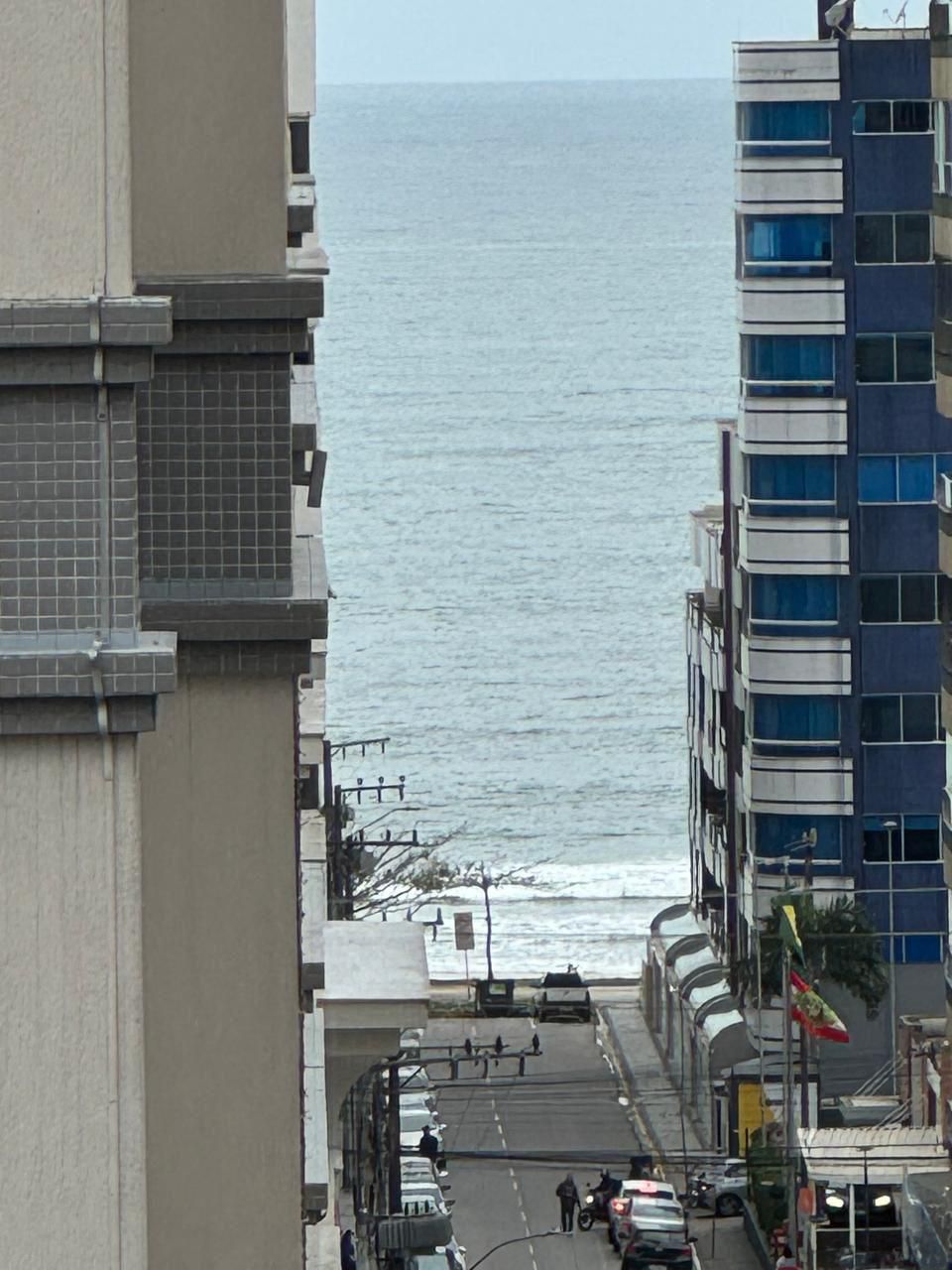 Apartamento novo à venda, 400m² da praia, Edifício Fiori Del Mare Residenziale, 3 suítes, 2 vagas de garagem, Itapema/SC.