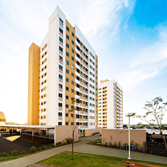 Apartamento à venda, Ed. Marco dos Pioneiros  2 Dorm, Mobiliado, Sacada c/ Churrasqueira, Andar Alto, Jard. Morumbi, Londrina, PR