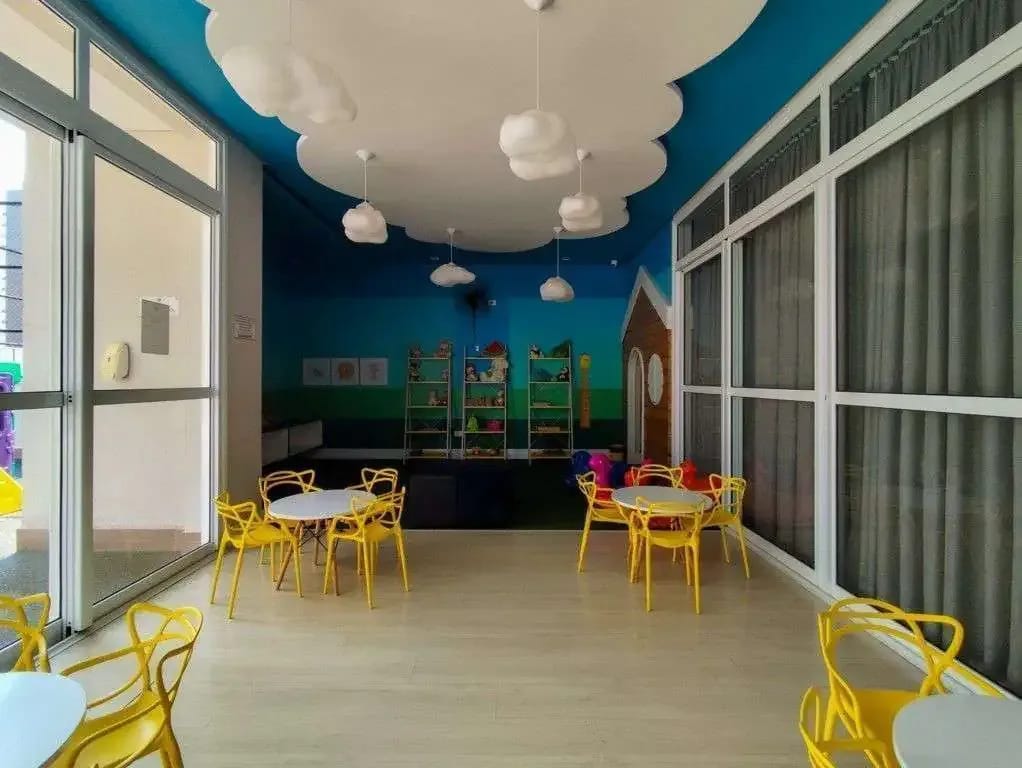 Apartamento à venda, Edifício Uptown Residence, 75m² úteis, 2 quartos (1 suíte), varanda com churrasqueira, 2 vagas paralelas - Gleba Palhano, Lo