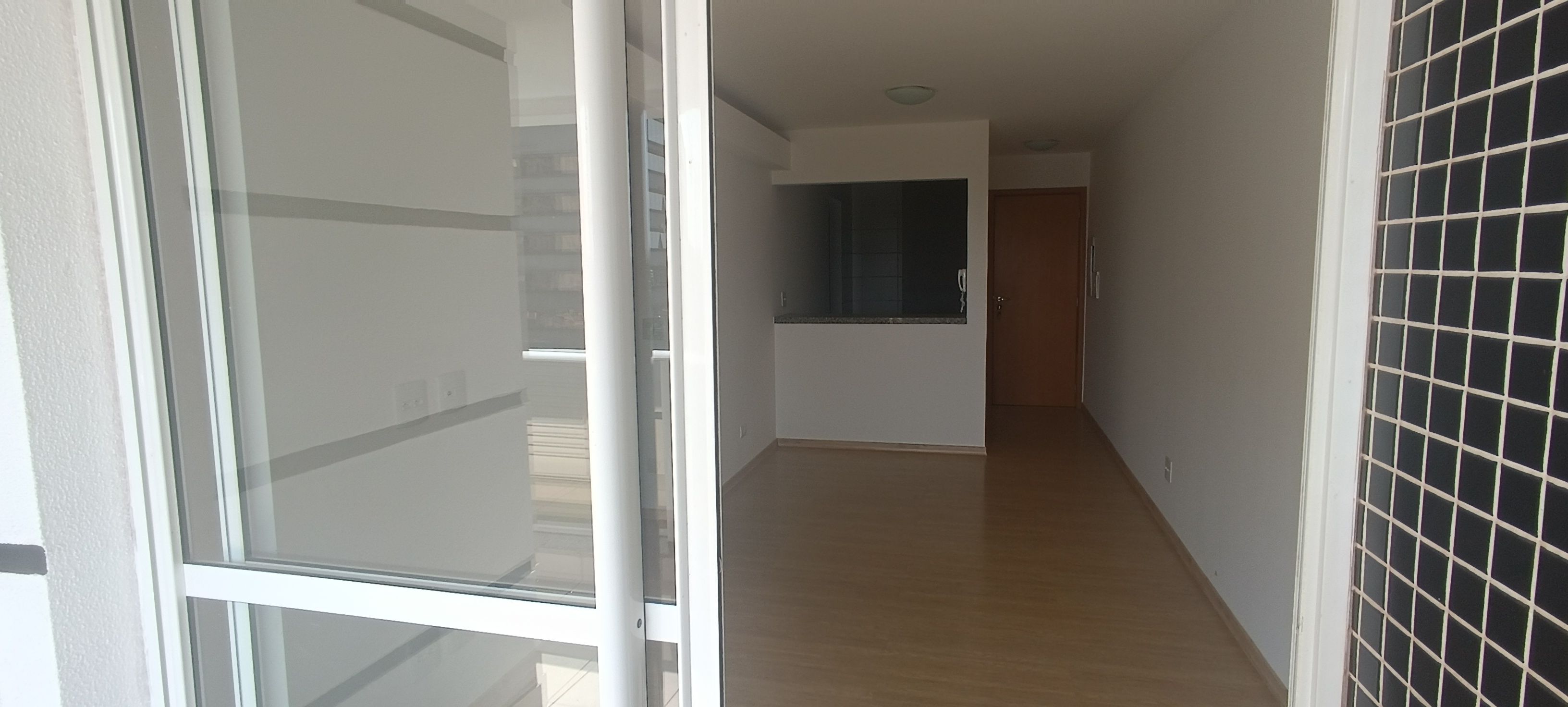 Apartamento à Venda, Edifício Fountain Hit, 81m, 3 quartos sendo 1 suíte com sacada, Gleba Palhano- Londrina, PR