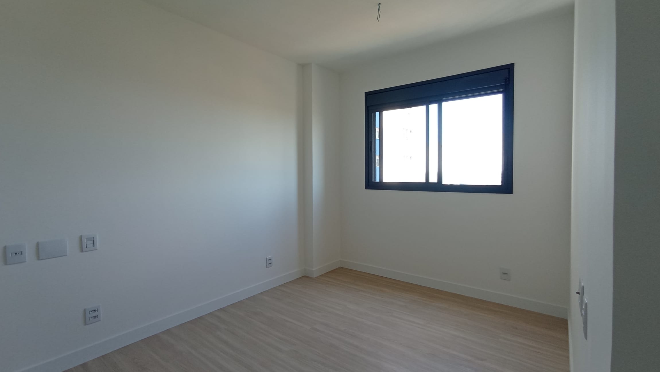 Apartamento à venda, Edifício Mind, 84m² úteis, 3 quartos, andar alto, 2 vagas - Terra Bonita, Londrina, PR