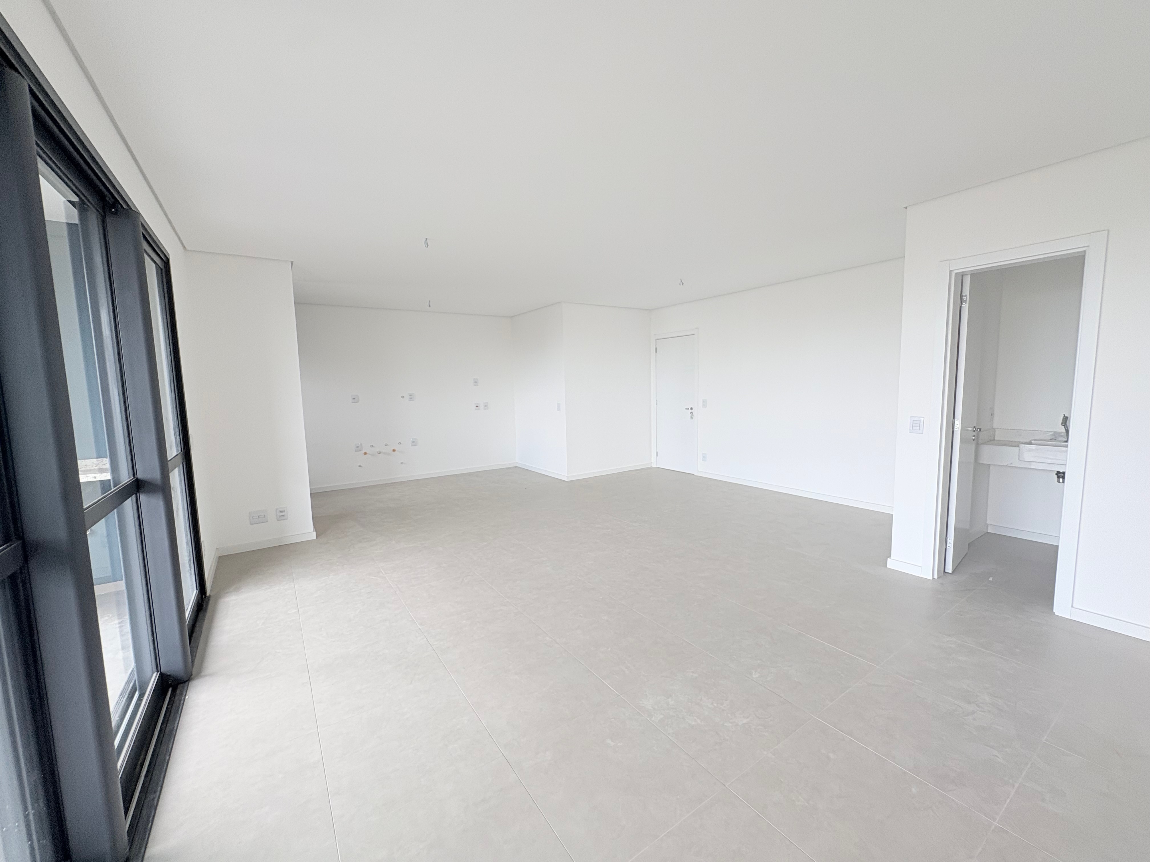 Apartamento à venda,  Edifício Tay, 98m² úteis, 2 suítes, 2 vagas -  Gleba  Palhano - Londrina Pr