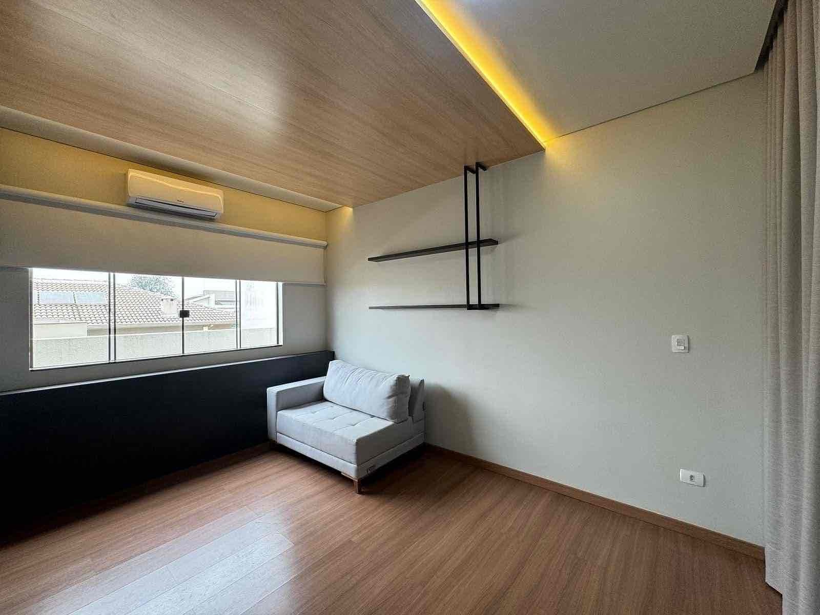 Casa  à venda, Royal Forest, 292m² úteis, 3 suítes, piscina aquecida, 4 vagas - Esperança, Londrina, PR