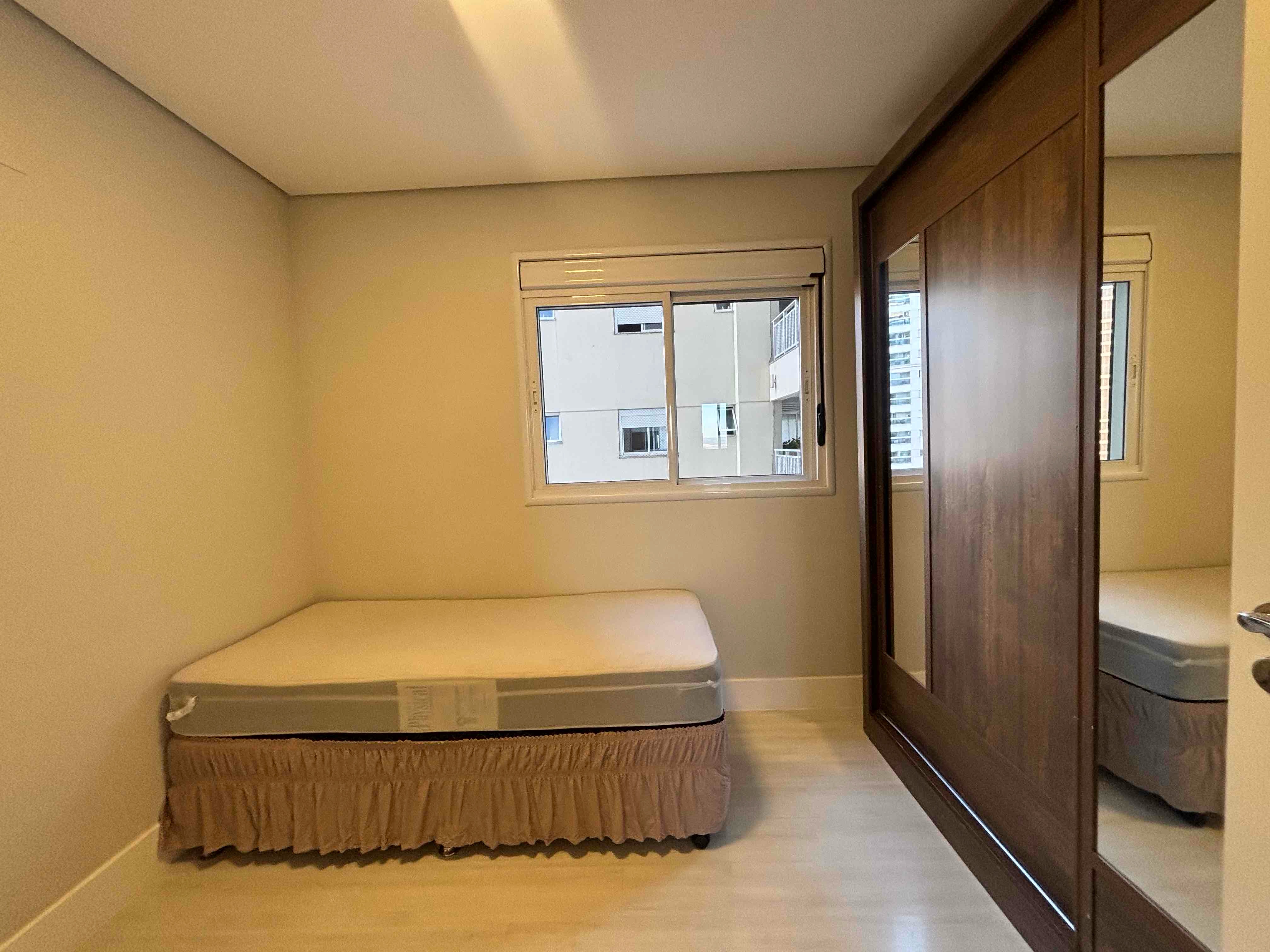 Apartamento  à Venda, Edifício Kensington, 108m² úteis, 3 quartos sendo 1 suíte, planejado, andar alto -  Santa Rosa, Londrina, PR