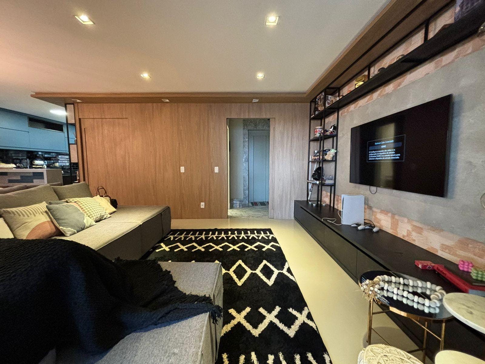 Apartamento à venda, 173 m²úteis, Edifício Queens Park, 3 suítes, closet e hidro, Varanda gourmet, decorado na Gleba Fazenda Palhano -Londrina, P