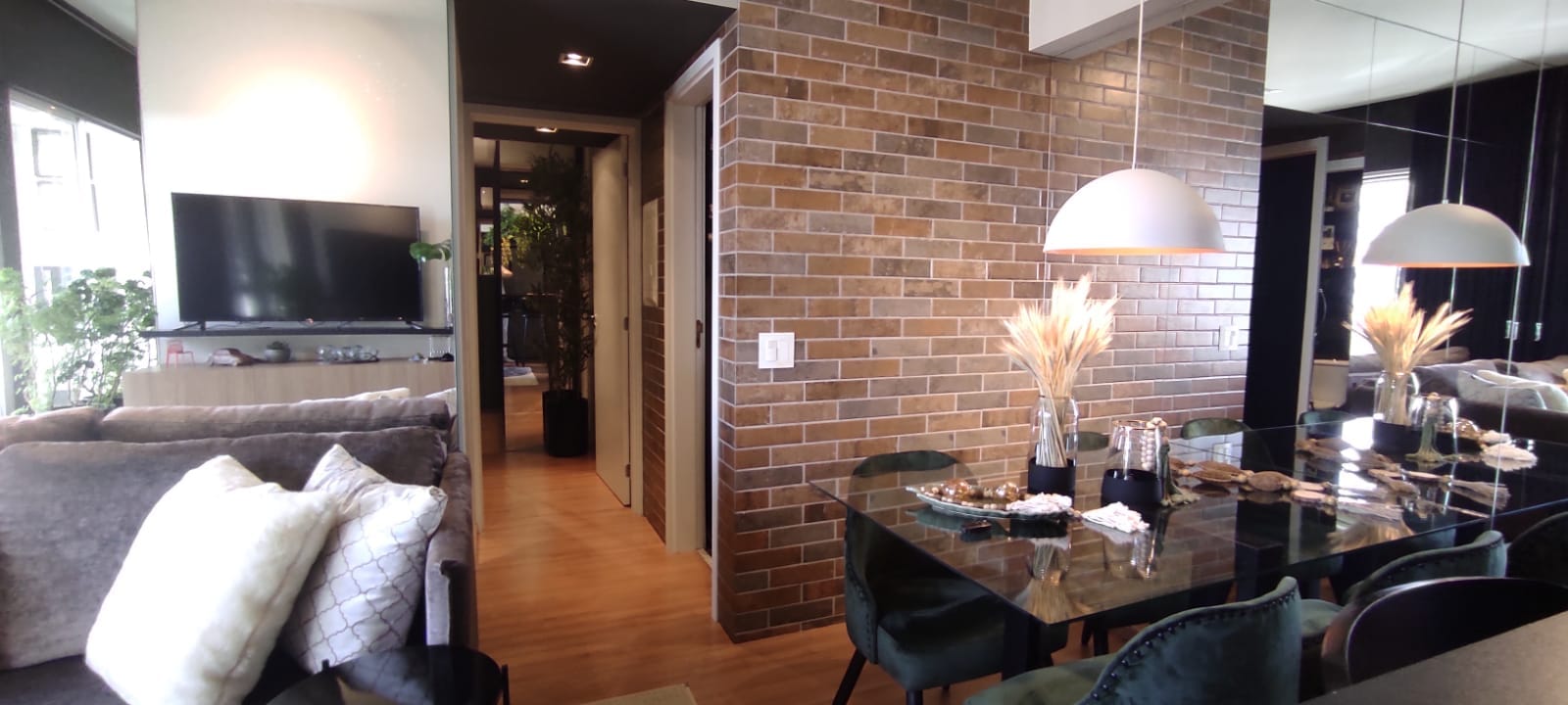 Apartamento a venda,Ed Sunset Faria Lima, 54m² úteis,2 quartos, móveis planejados, andar alto -  Gleba Fazenda Palhano, Londrina, PR