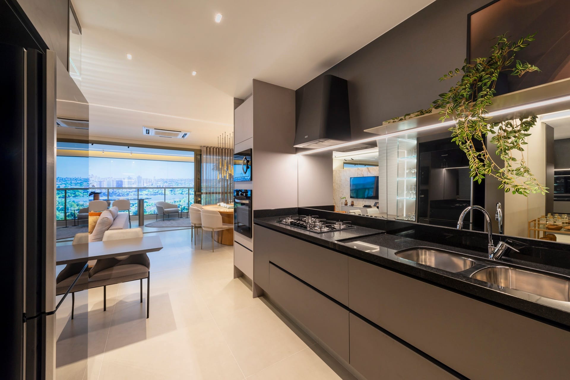 Apartamento na planta  à venda, Edifício ORO, 159m² úteis, 3 suítes, 2 vagas,  Nova prochet - Londrina, PR