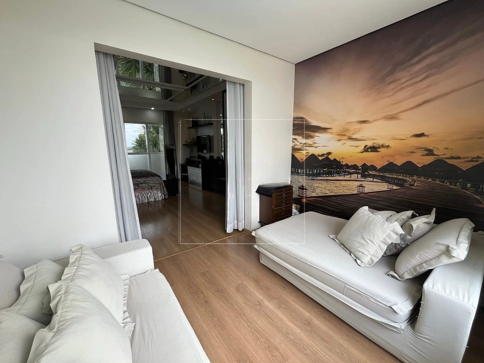 Casa à venda, Alphaville Imbuias, 400m² úteis, 4 quartos sendo 3 suítes, mobiliada -  Vivendas do Arvoredo, Londrina, PR