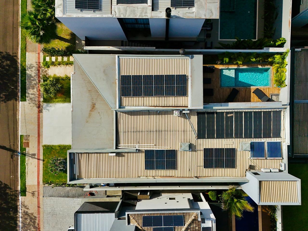 Casa com Porteira fechada no condomínio Sun Lake -  Londrina, PR