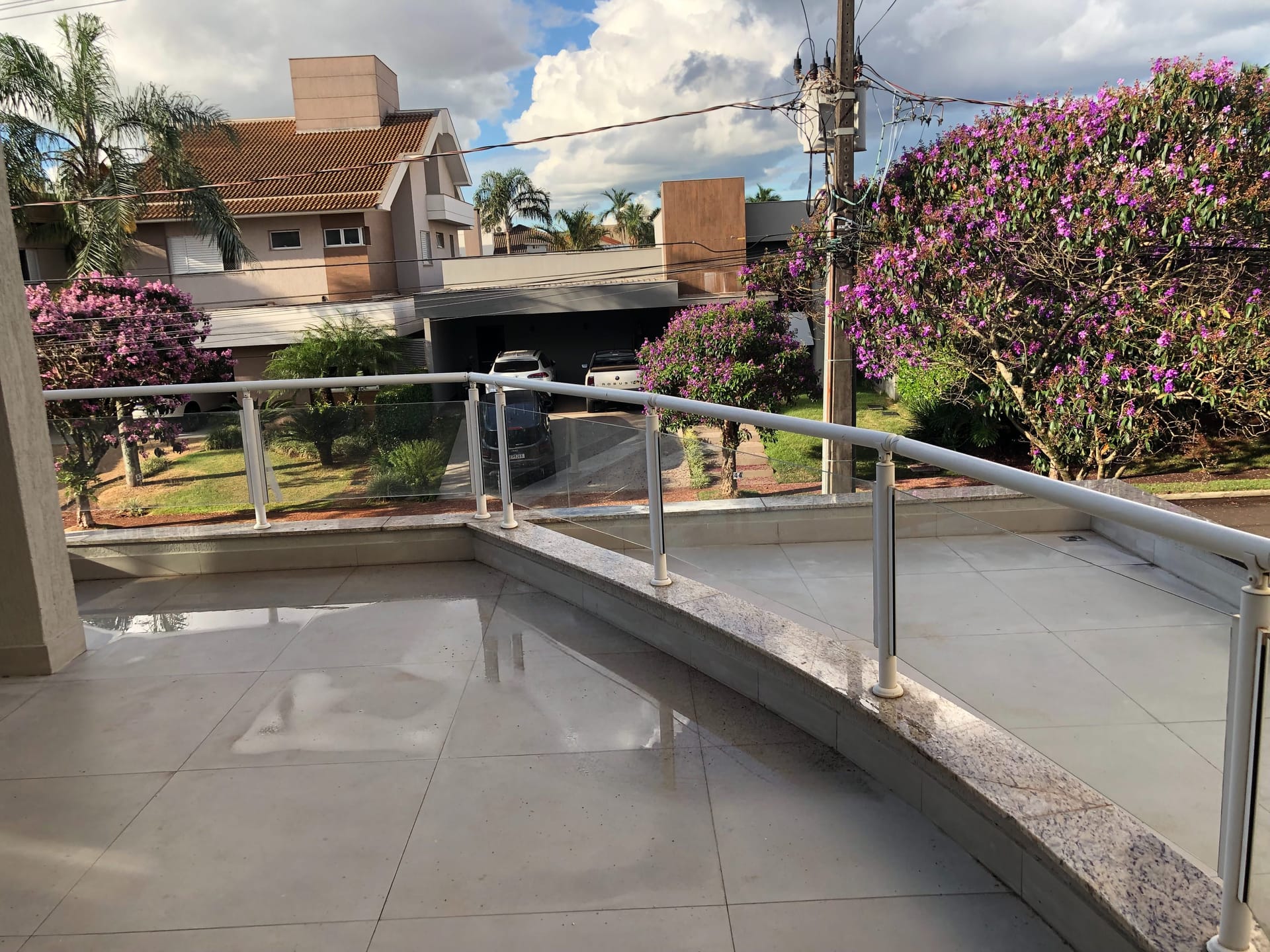Casa à venda , Condomínio Acácia Imperial, 400m² privativos, 4 suítes, churrasqueira e piscina - Royal, Londrina, PR