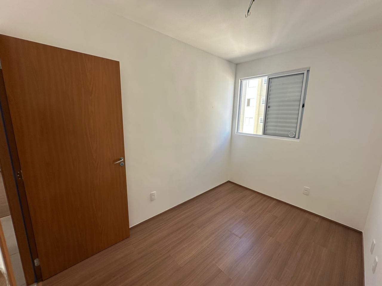 Apartamento à venda, próximo à Universidade Estadual de Londrina (UEL) , Londrina - PR