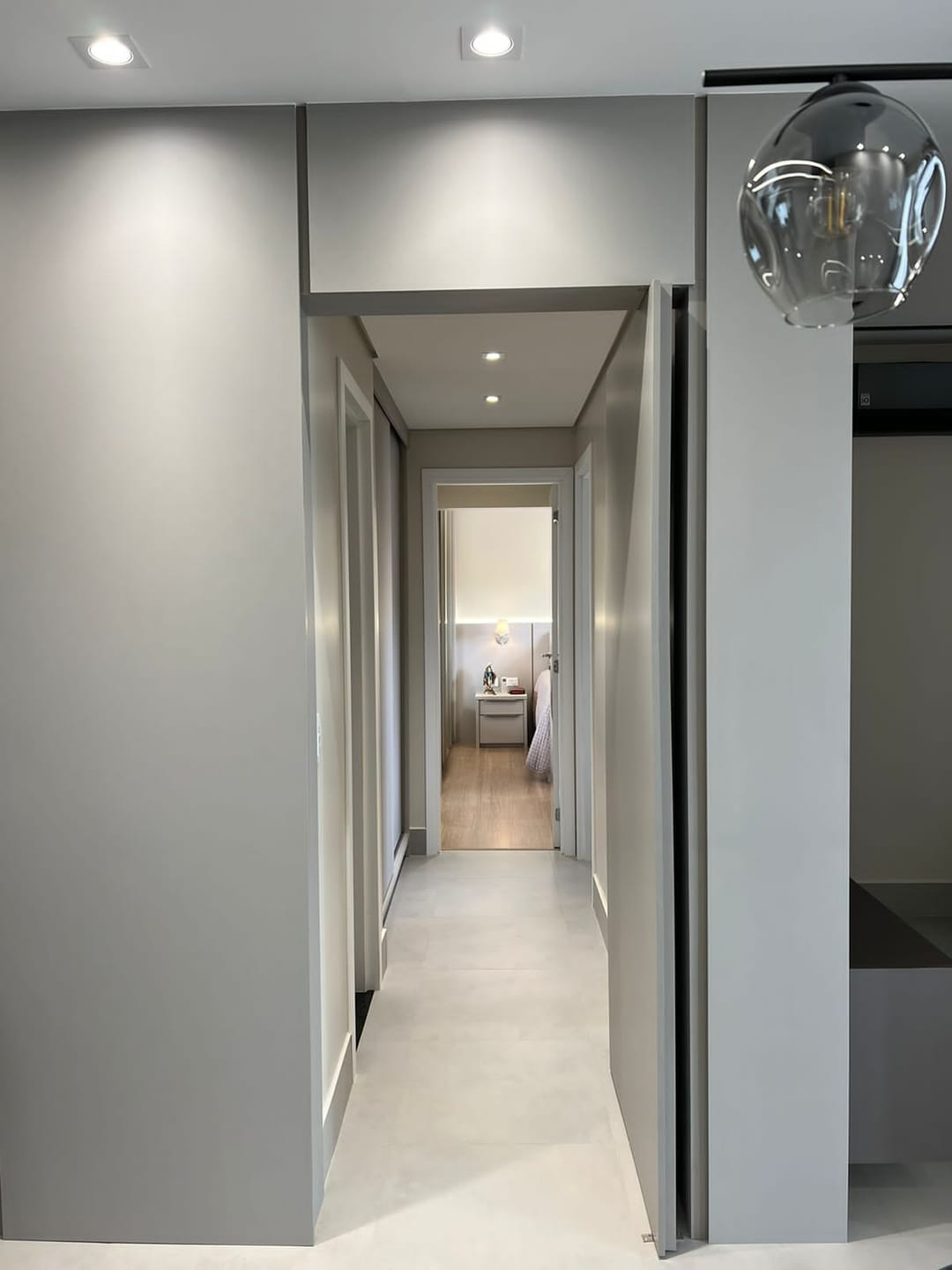 Apartamento à venda, Edifício  Vista Parque Lago, 71m² úteis, 2 quartos (sendo 1 suíte) 2 vagas, andar alto, sol da manhã - Jardim Presidente, Lo