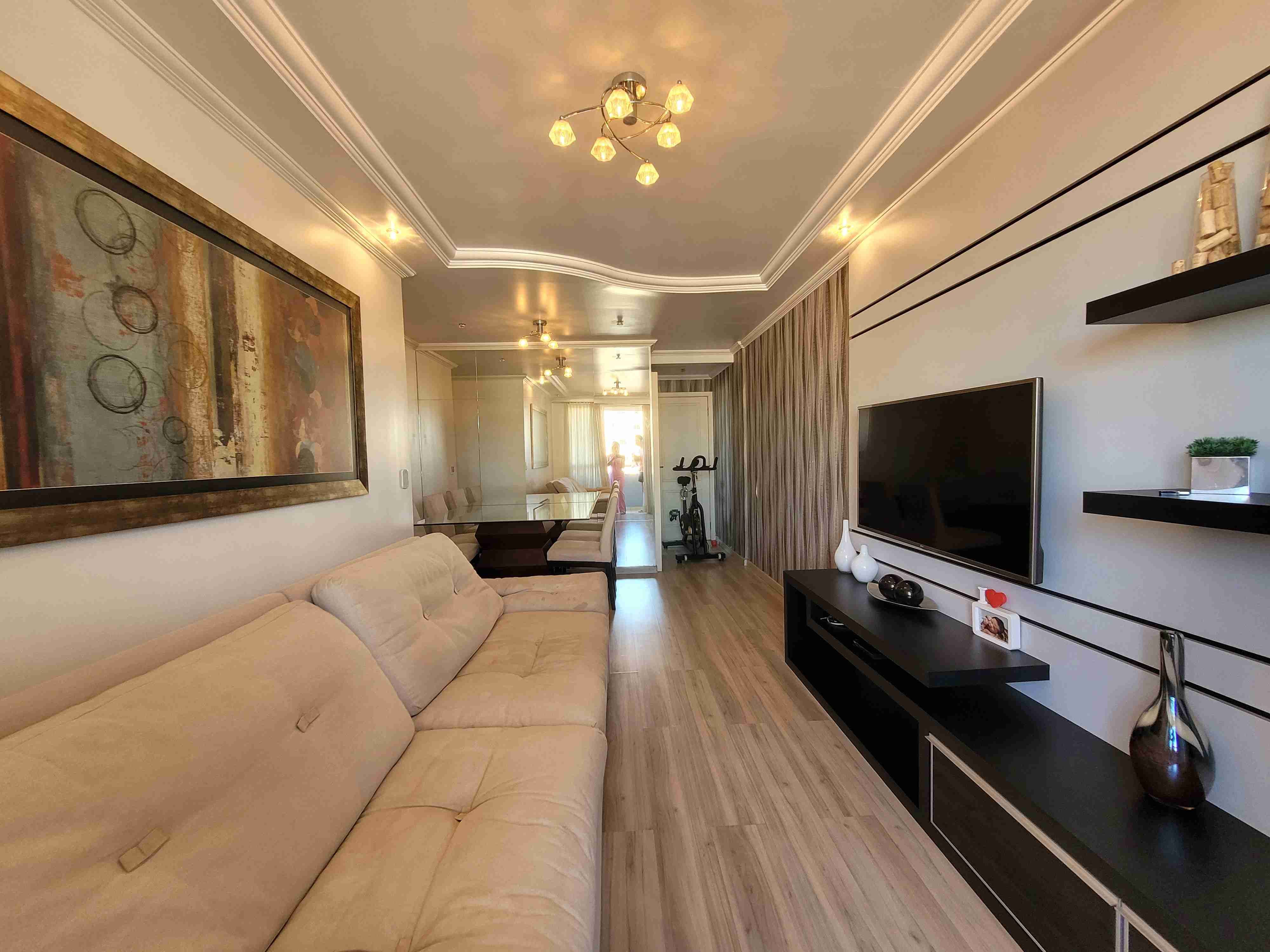 Apartamento à venda no Edifício Studio V,2 quartos sendo 1 suite, mobiliado, sol da manha,Centro, Londrina, PR