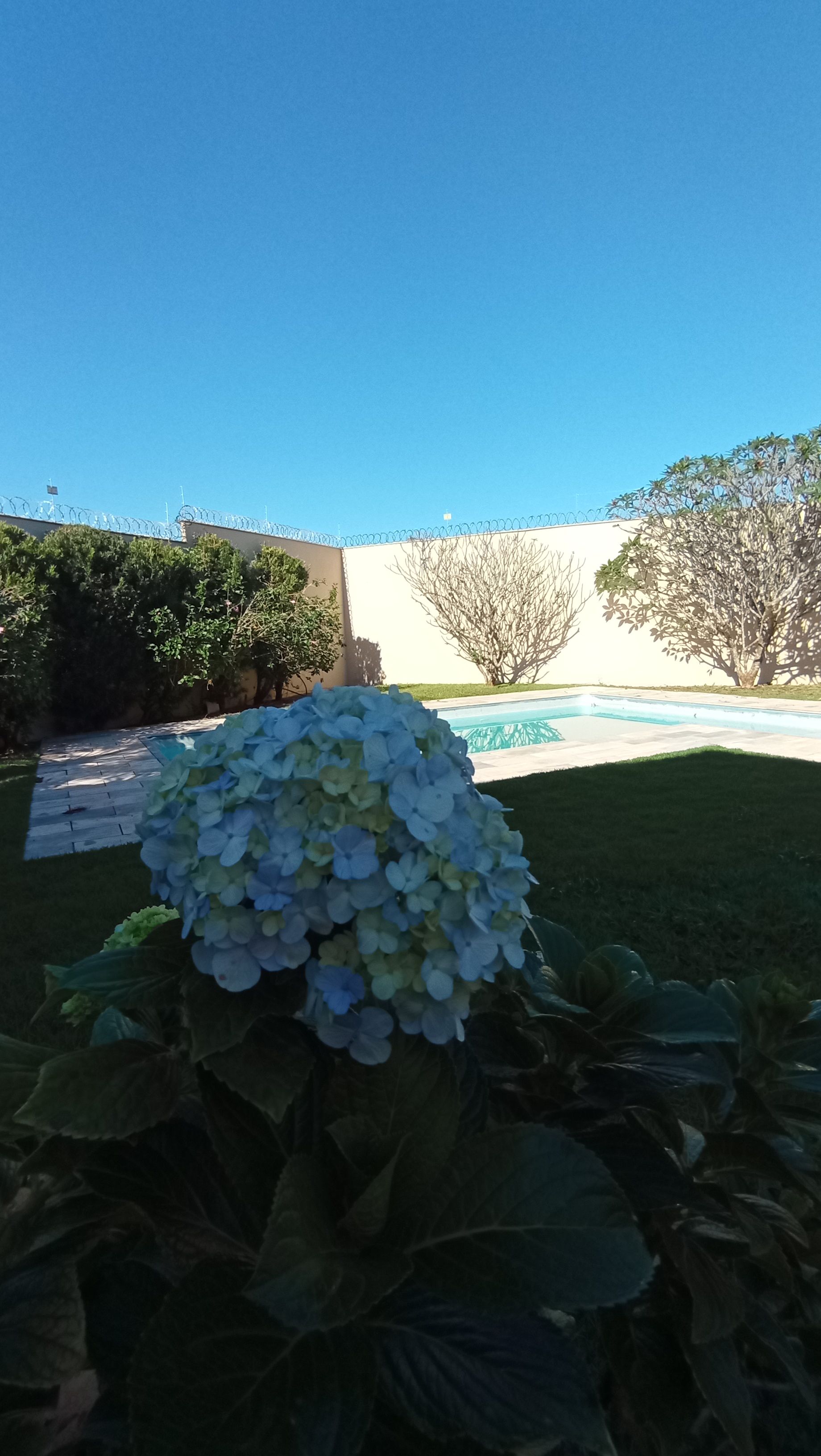 Casa à Venda, 4 quartos - 2 suítes/ piscina/ Tucanos,  Londrina, PR