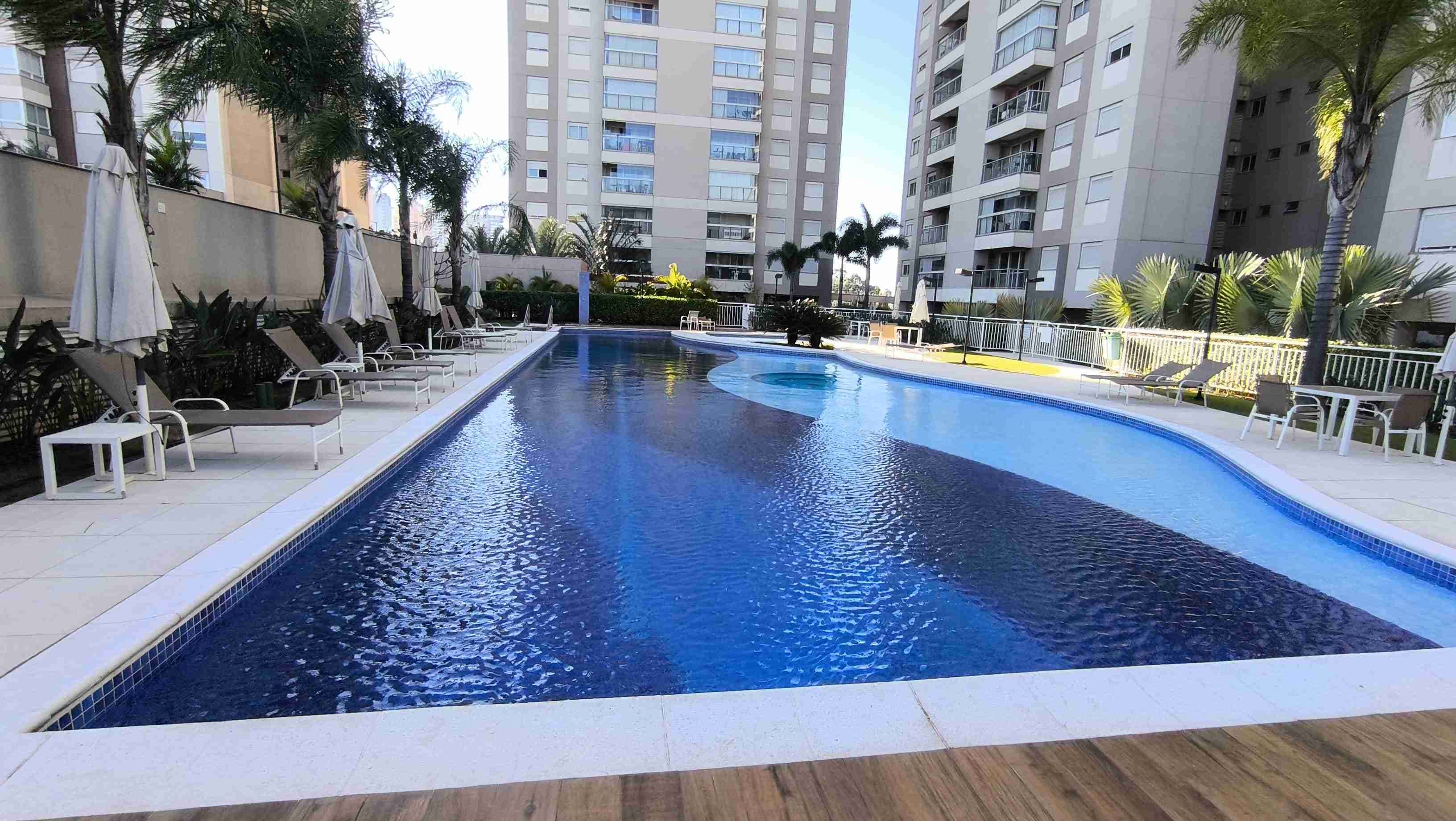Apartamento à venda no Edifício Victoria Parque,2 quartos,Gleba Fazenda Palhano, Londrina, PR