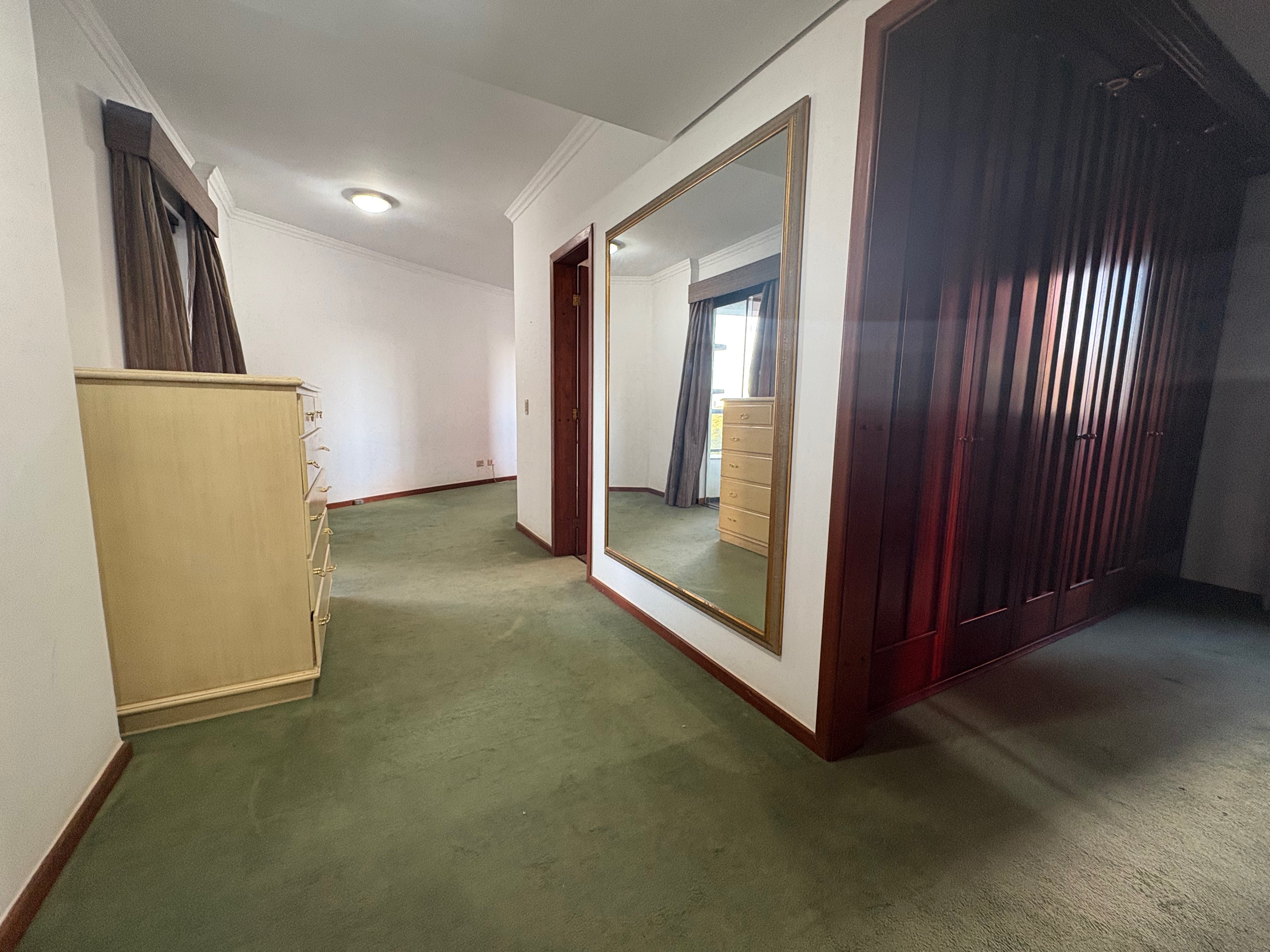 Apartamento à venda, Edifício Palais Lac Dor, 3 suítes, 5 vagas  - Londrina, PR
