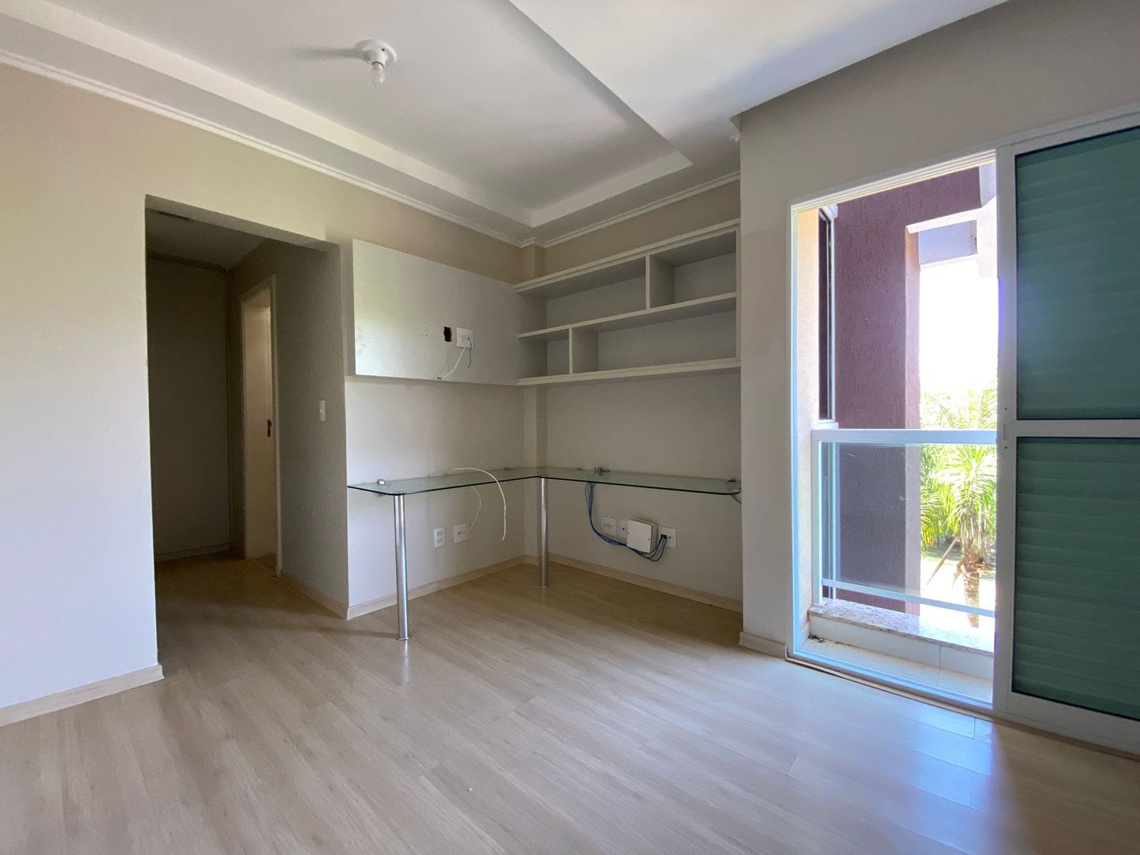 Triplex de luxo 500m² úteis/4 suítes no Cond. Alphaville II, churrasqueira /piscina, ar condicionado, 2 lareiras - Vivendas do Arvoredo - Londrin