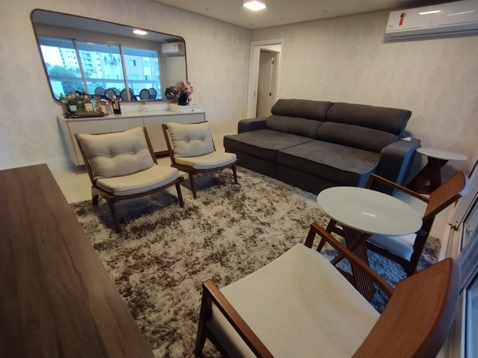 Apartamento 103m² à venda, Ed.Villa Solare, 3 quartos (sendo 1  suíte), 3 vagas, Gleba palhano - Londrina, PR