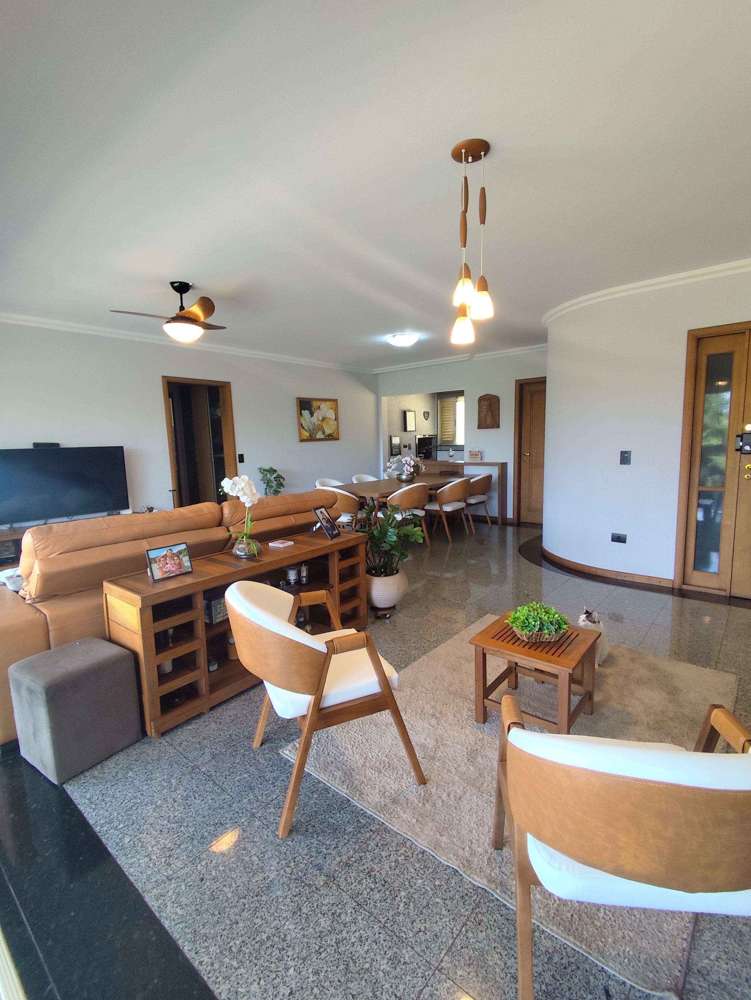 Apartamento à Venda, Edifício Four seasons, 3 suítes, 2 vagas, todo planejado, em frente AREL - Vila Fujita, Londrina, PR