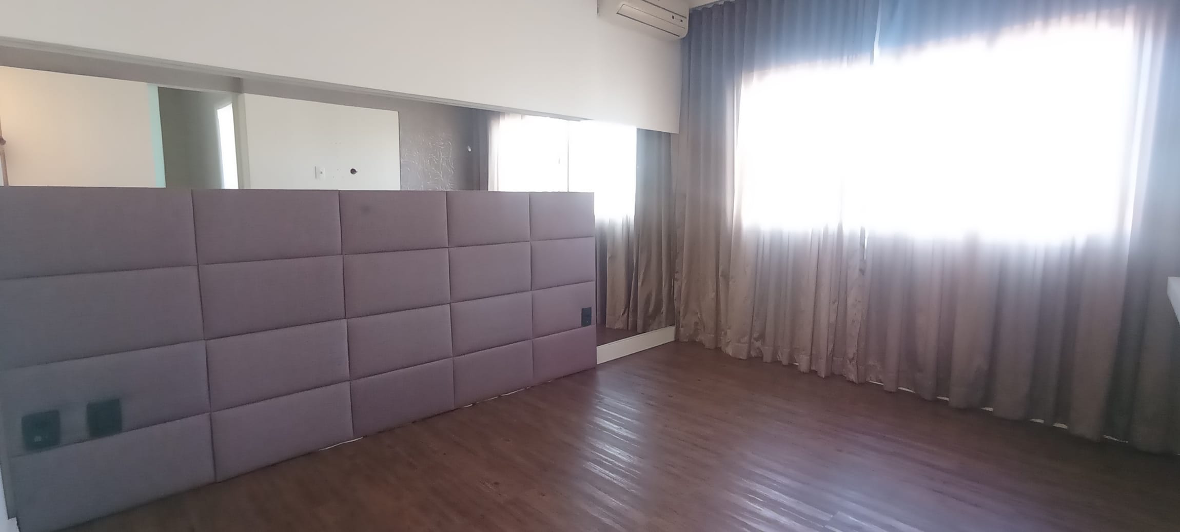Casa  à Venda, Condomínio Royal Forest, 271m² úteis, 4 quartos sendo 2 suítes -  Esperança - Londrina PR