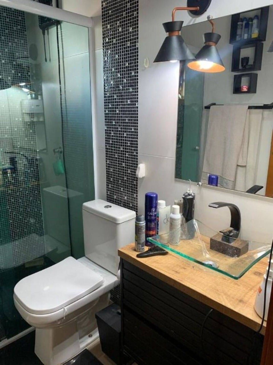 Casa à venda, 500m² terreno e 132m² construção, 2 suítes, piscina e churrasqueira, 4 vagas - Granville Parque Residencial, Londrina, PR