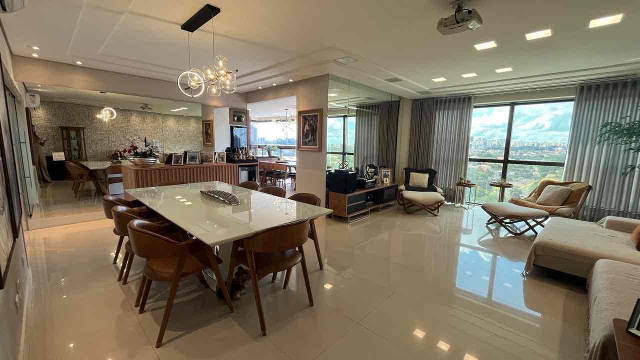 Apartamento semi mobiliado à venda, Edifício Palazzo Veronesi, 240m² úteis, 4 quartos sendo 2 suítes - Bela Suiça, Londrina, PR