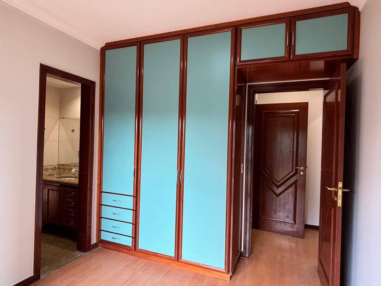 Apartamento à Venda,  260m² úteis, Edifício London Lake, 04 suítes, vista para lago 3 vagas - Caiçaras, Londrina, PR
