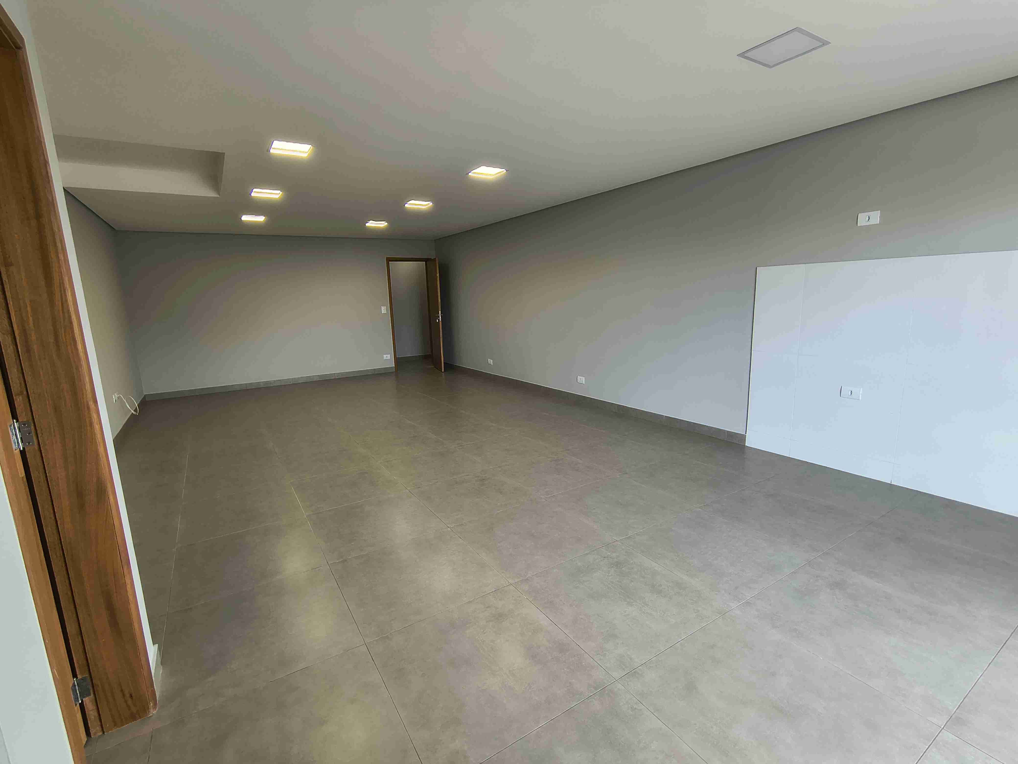 Sala para locação, 58M², Av. Jorge Casoni próximo a rodoviária- bairro Lago Igapó - Londrina-PR