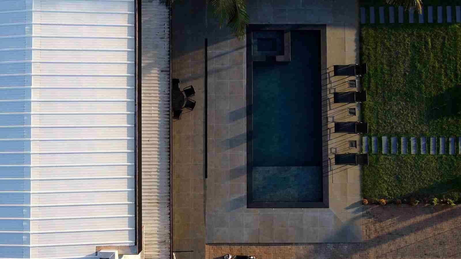 Chácara à Venda no condomínio Riviera do Poente, mobiliada,4 Suites climatizadas, Alvorada do Sul, PR