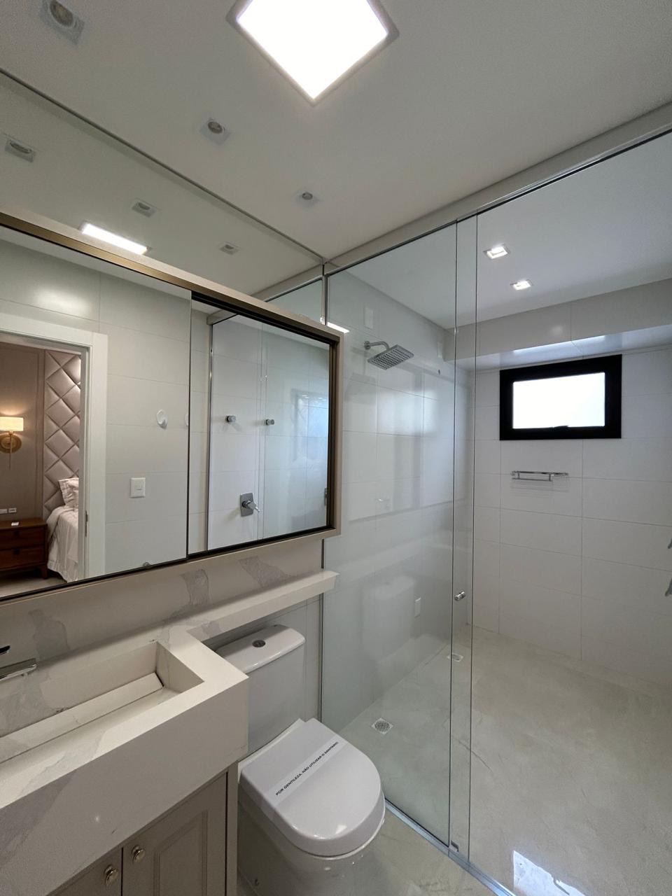 Apartamento  à venda CARTIER FRENTE MAR, Meia praia, 180M² úteis, 4 suítes, 4 vagas,  finamente mobiliado - Meia praia, Itapema, SC