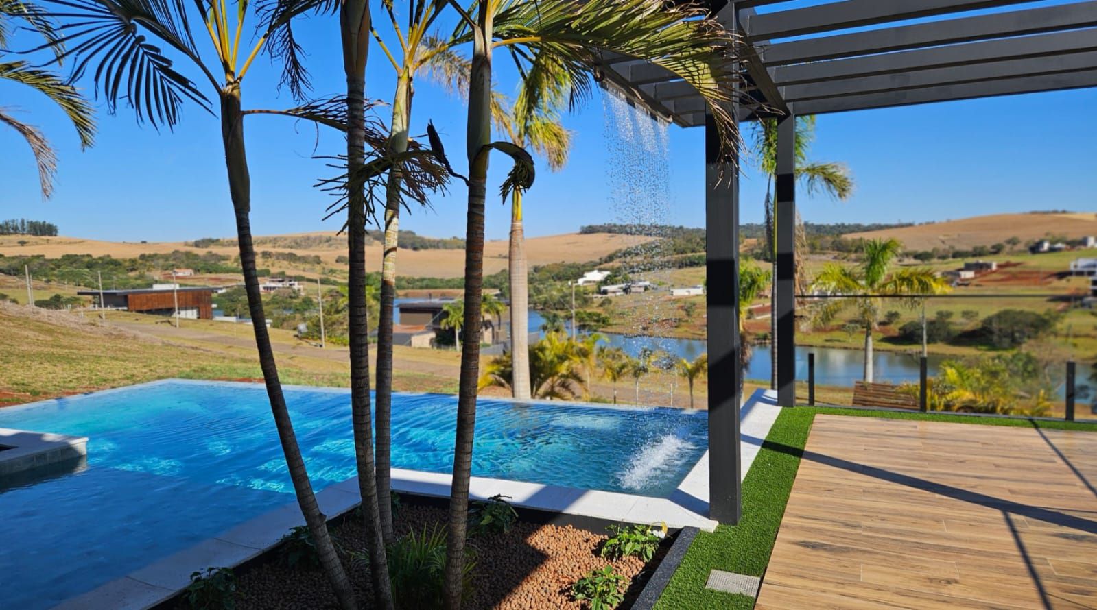 Casa para venda, 3 suítes sendo 1 suíte master, 1500 m², Ecovillas do Lago, Sertanópolis, PR