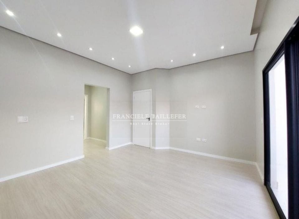 Triplex 205m²/3 suítes/4 vagas/sistema alexa - TÁUA ARANGUA - Londrina Pr