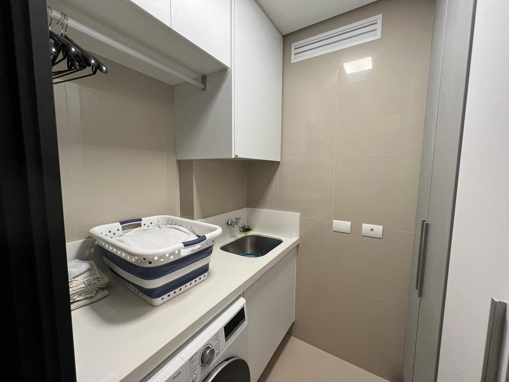 Apartamento  à venda, Edifício Ária Residence, 85m² úteis, 3 quartos sendo 1 suíte, 2 vagas - Gleba Fazenda Palhano, Londrina, PR