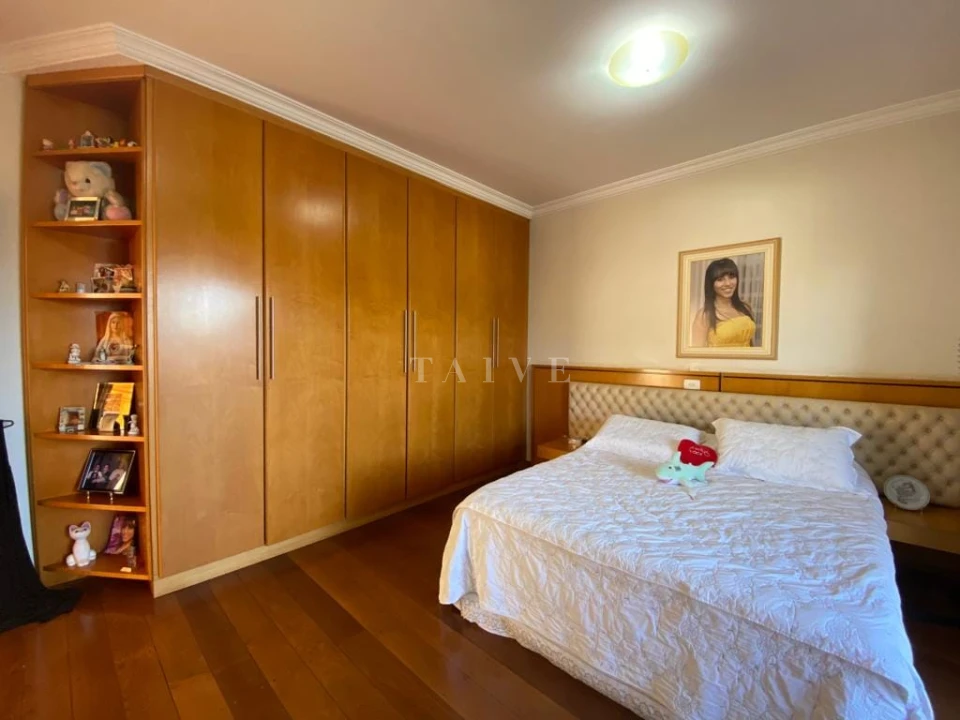 Sobrado à venda, 574m² úteis, 4 suítes com banheira e sacada, piscina, sauna,  estuda permuta- Jardim Itatiaia 1, Londrina, PR - foto 25