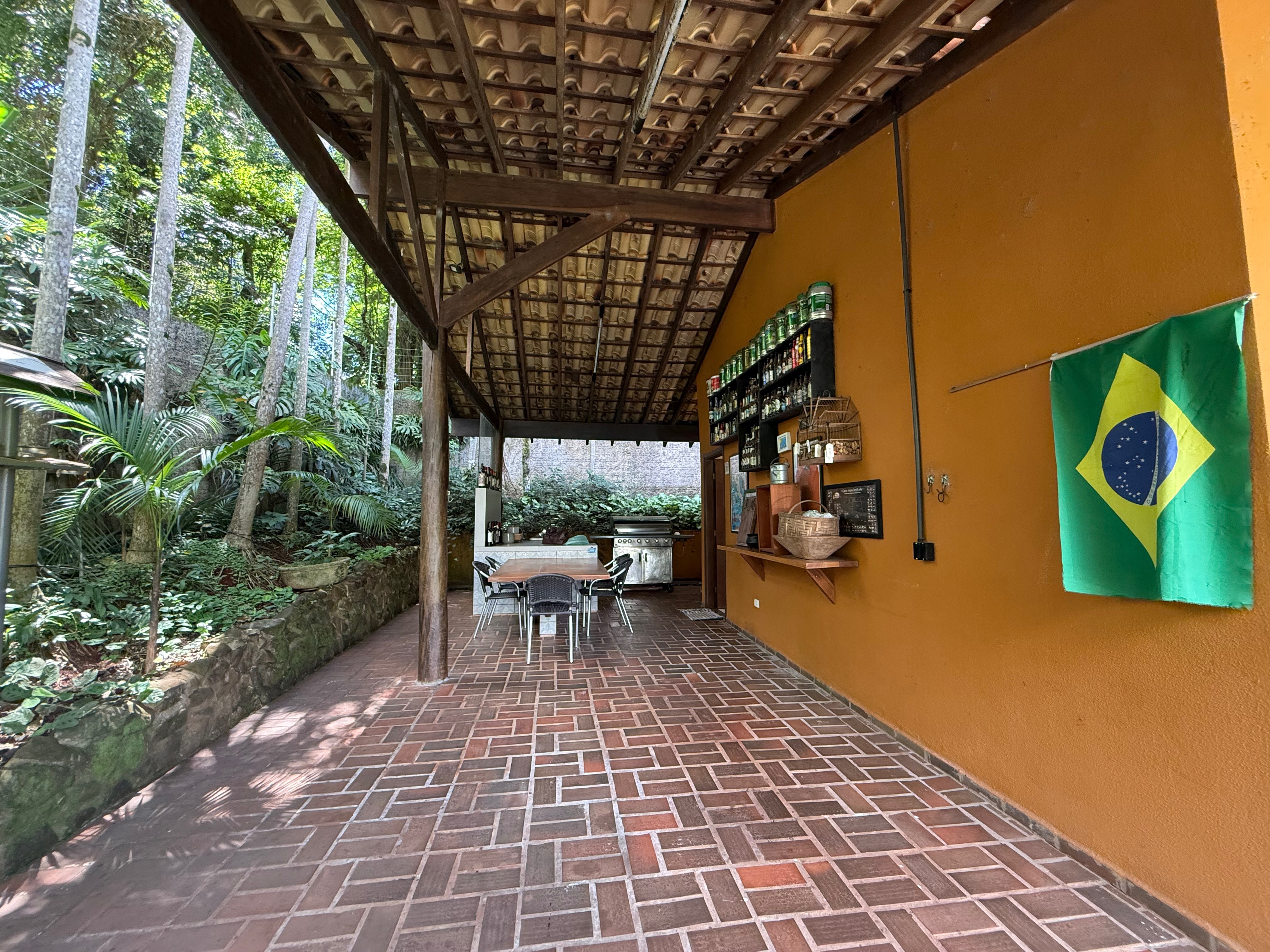 Chácara à venda próximo ao Shopping Catuaí e ao Royal Golf, Zona Sul, Londrina, PR
