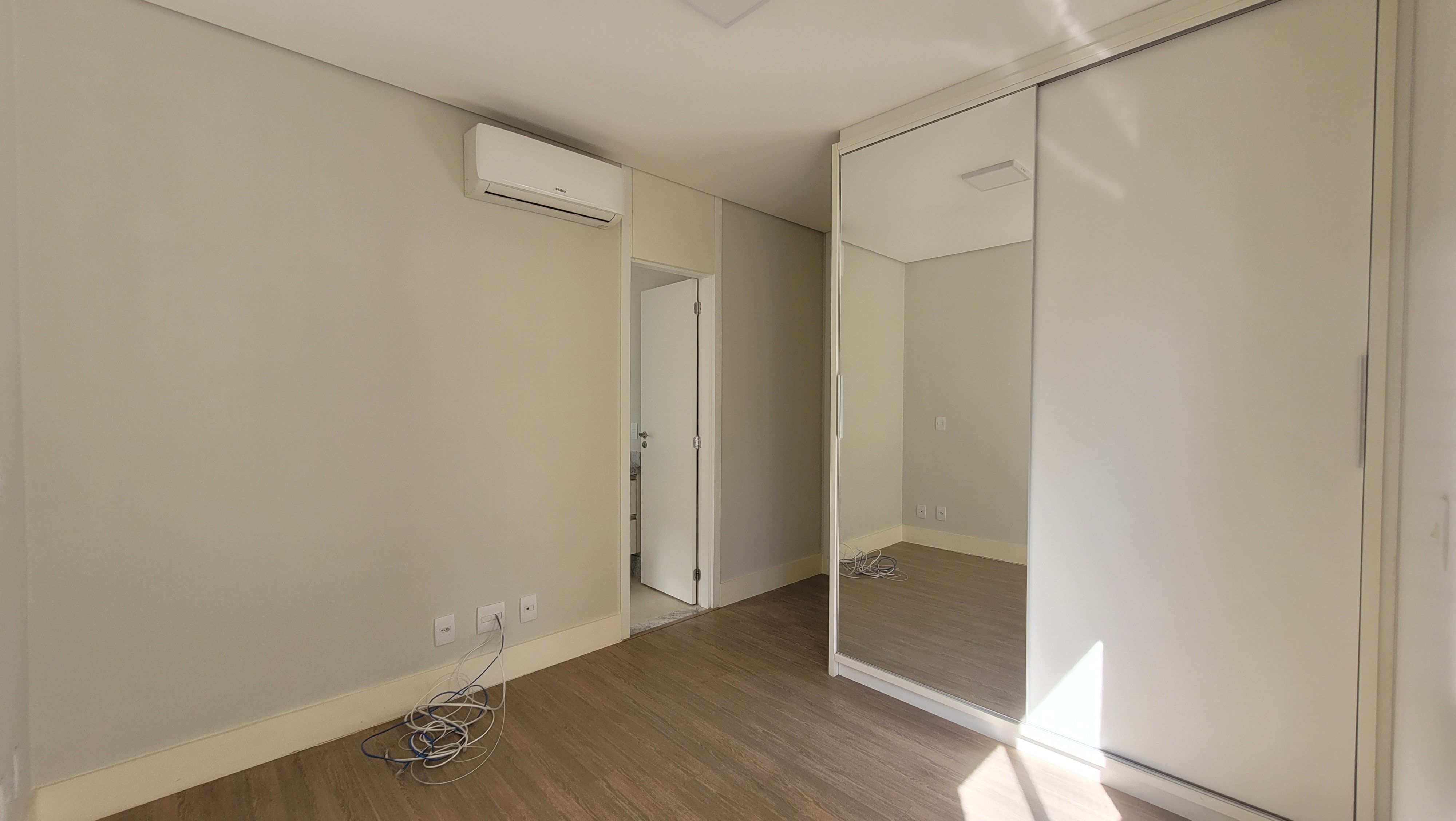 Apartamento  à Venda, 173m² privativos, Ed Queens Park, 3 suítes sendo 1 master, 2 vagas - Gleba Fazenda Palhano, Londrina, PR
