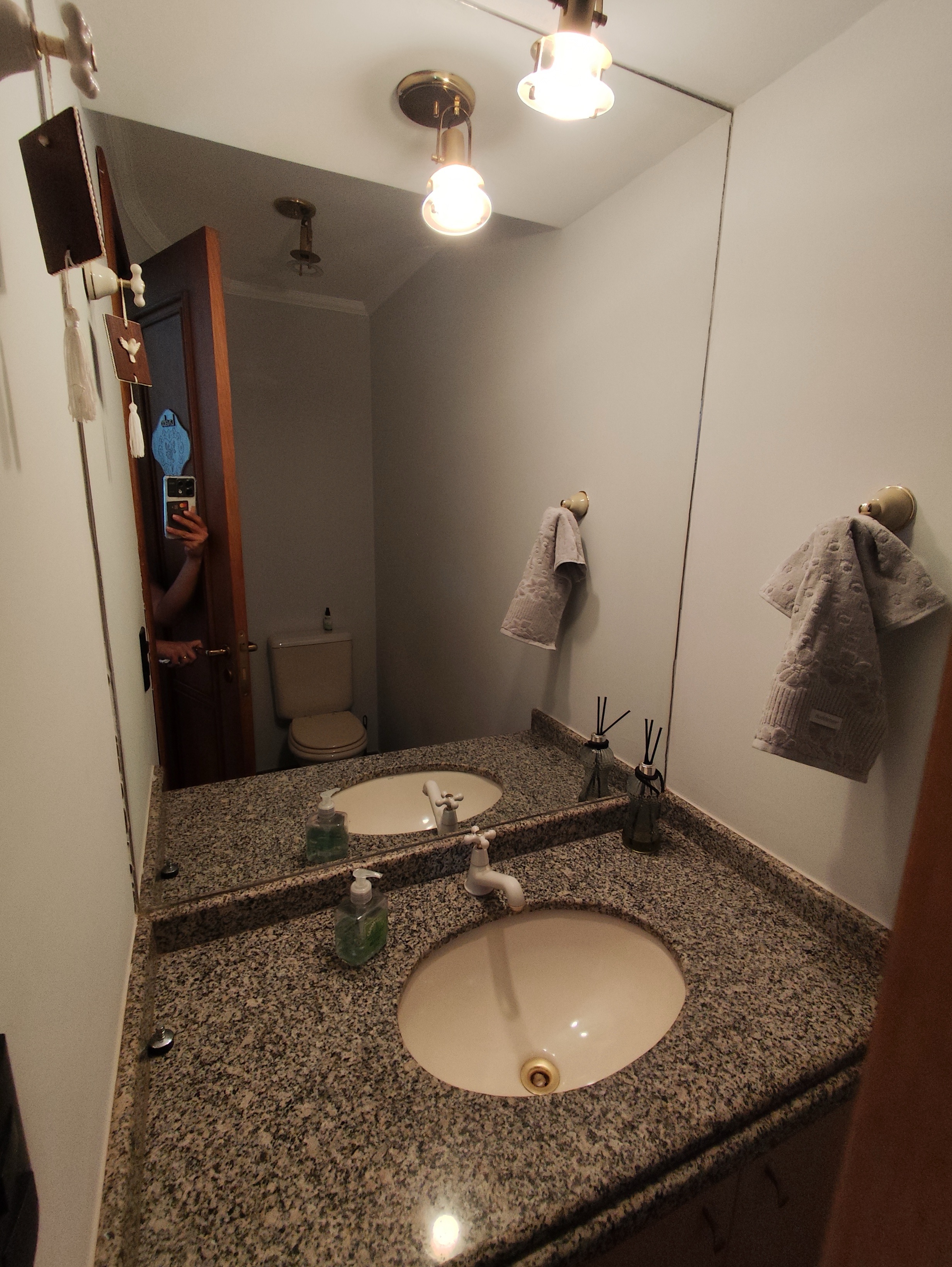 Apartamento à Venda, Edifício Four seasons, 3 suítes, 2 vagas, todo planejado, em frente AREL - Vila Fujita, Londrina, PR
