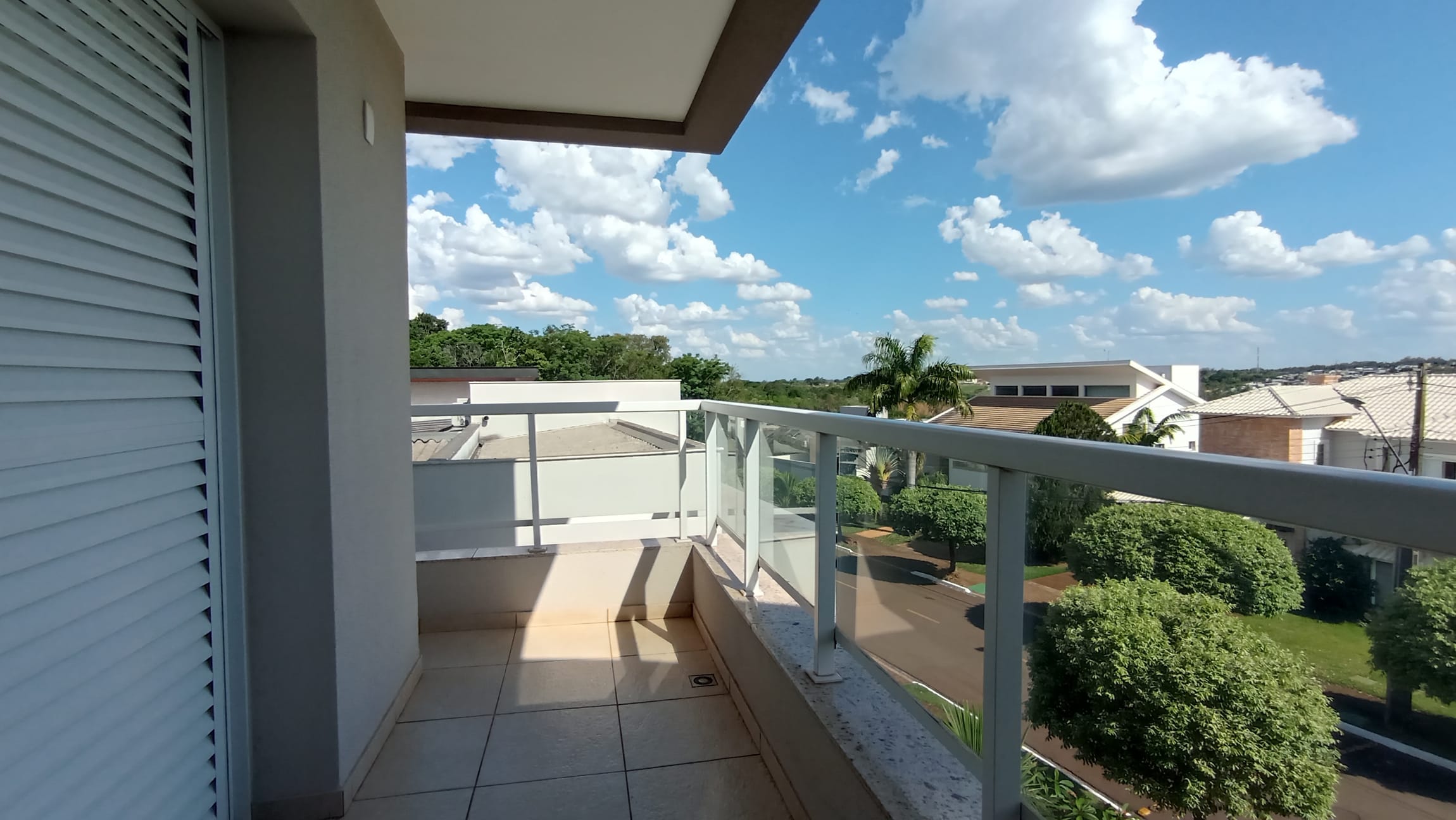 Casa à venda, Royal Park Resort, 4 suítes - Piscina -  Londrina, PR