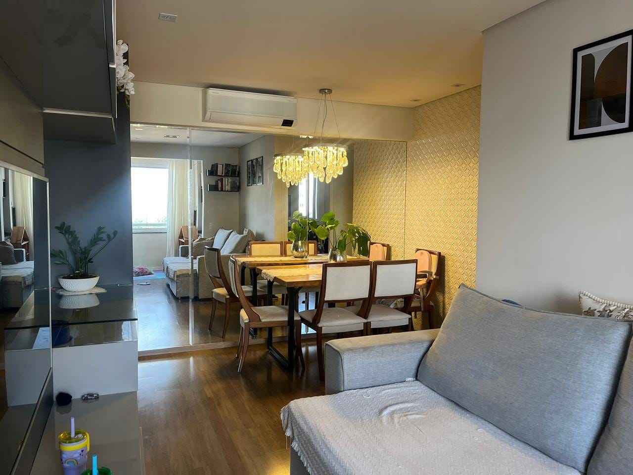 Apartamento à venda, Edifício Solar Mirador, 75m² úteis, 3 quartos (1 suíte), andar alto, sacada com churrasqueira - Aurora, Londrina, PR