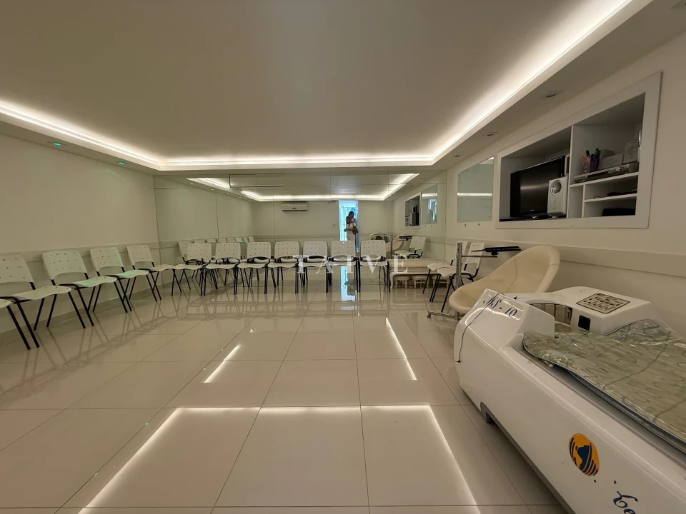 Imóvel Comercial 450m² de construção, 12 salas, com Clinica mobiliada em funcionamento para Venda em Londrina - foto 24