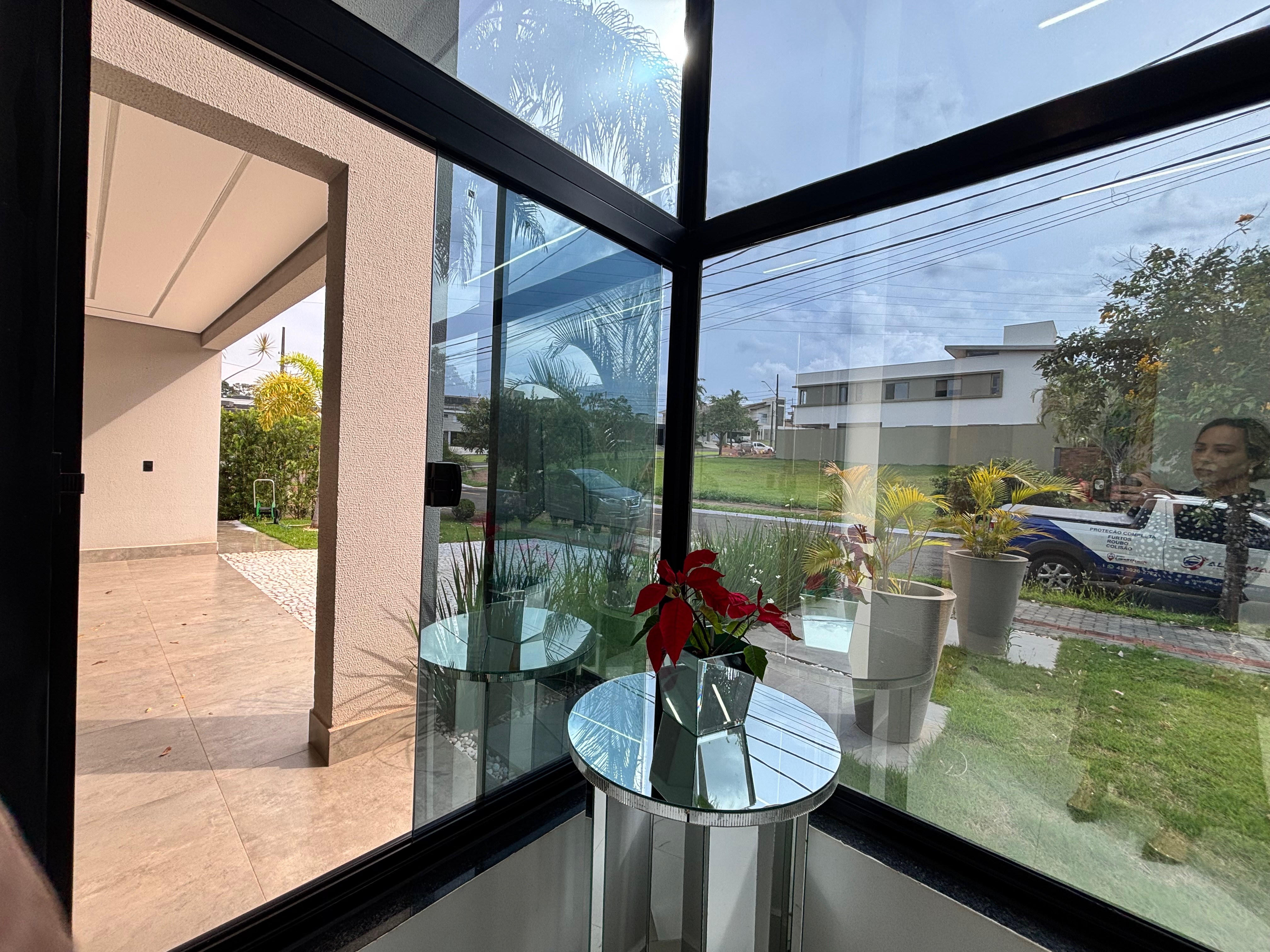 Casa térrea à venda, Condomínio Sun Lake, 249m² de construção, 3 suítes, 4 vagas  - Recanto do Salto, Londrina, PR