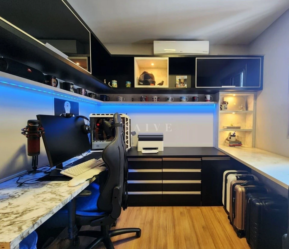 Apartamento à venda, 3 quartos sendo 1 súite, 2 vagas, Porteira fechada, Móveis planejado completo, Andar alto, Guanabara Parque Boulevard, Londr