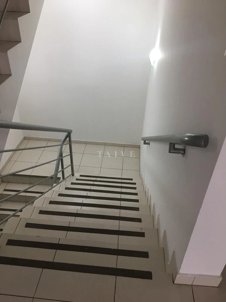 Barracão para locação, Av. Maringá, 814m² úteis, 14 garagens, frente vidro, Londrina-PR - foto 25