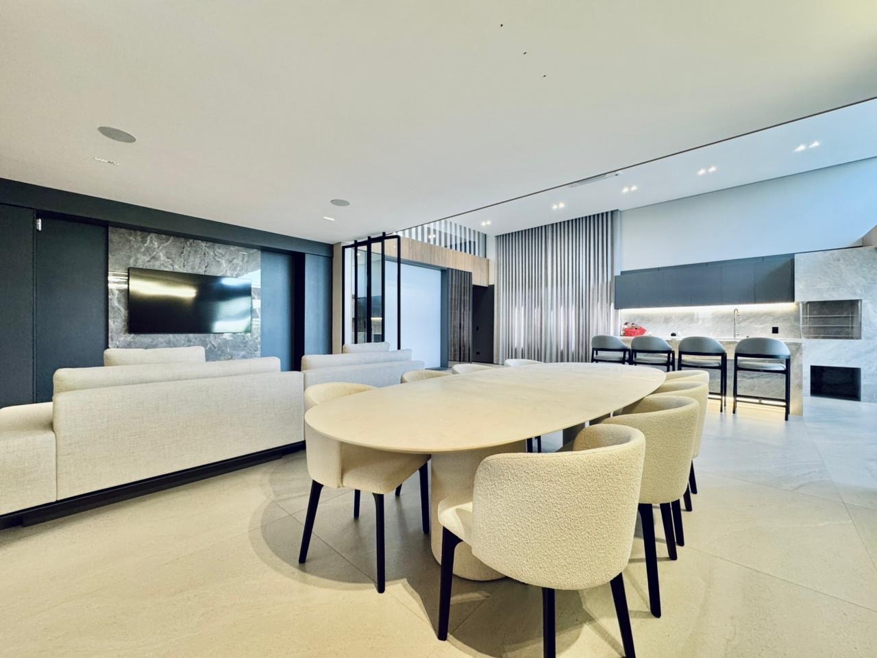 Casa com Porteira fechada no condomínio Sun Lake -  Londrina, PR