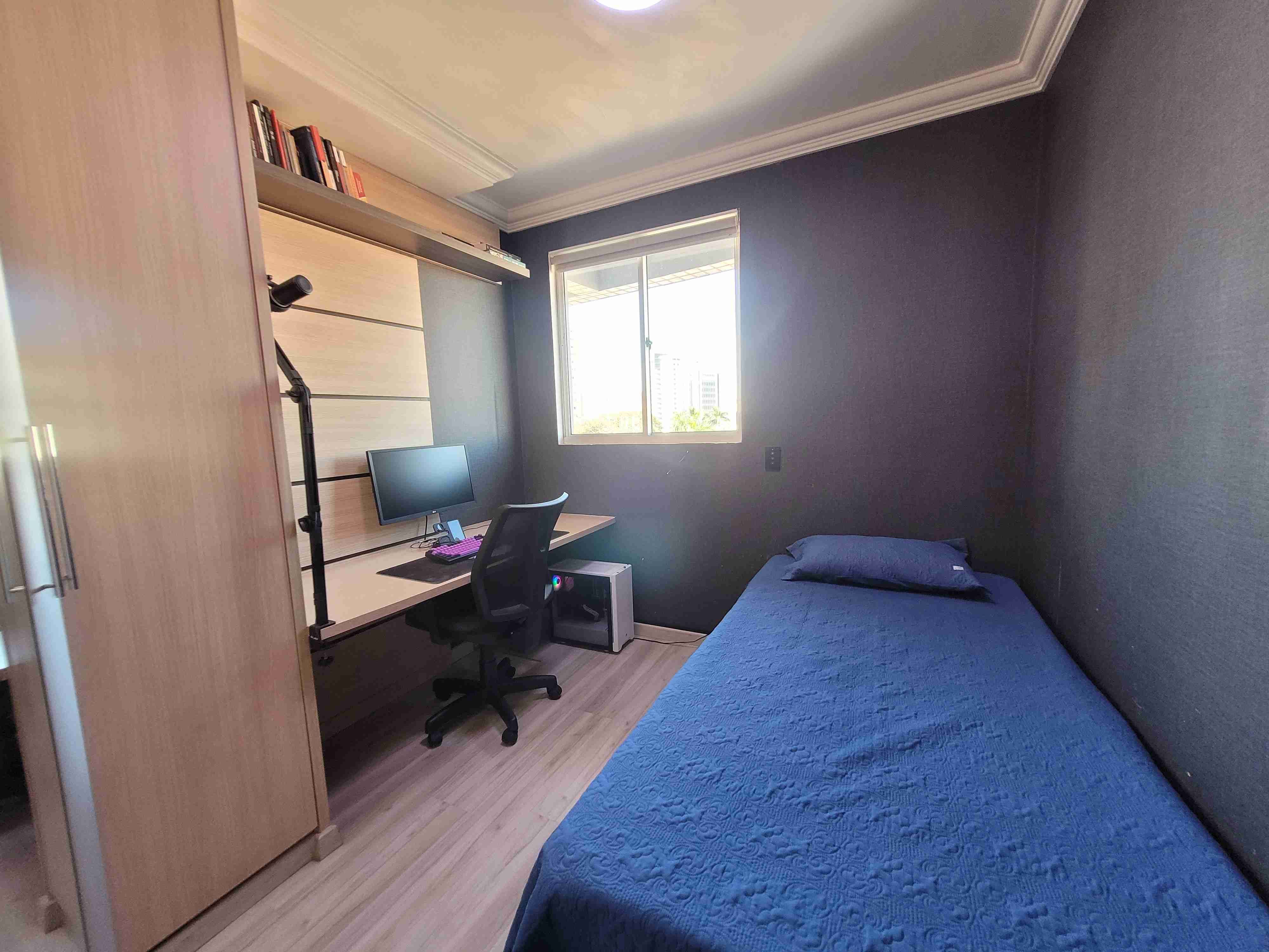 Apartamento à venda no Edifício Studio V,2 quartos sendo 1 suite, mobiliado, sol da manha,Centro, Londrina, PR