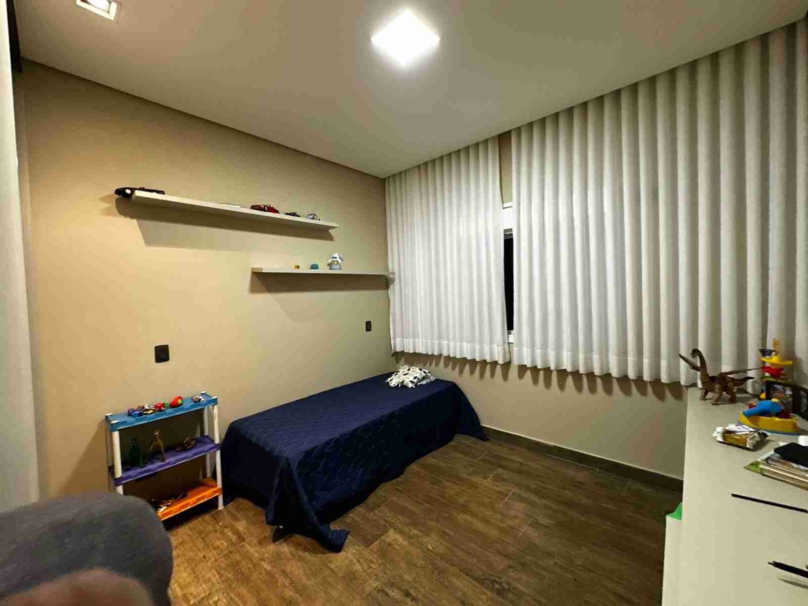 Casa para locação, mobiliada , 3 suítes, 4 vagas, no condomínio Terras de Canaã,Cambé - PR